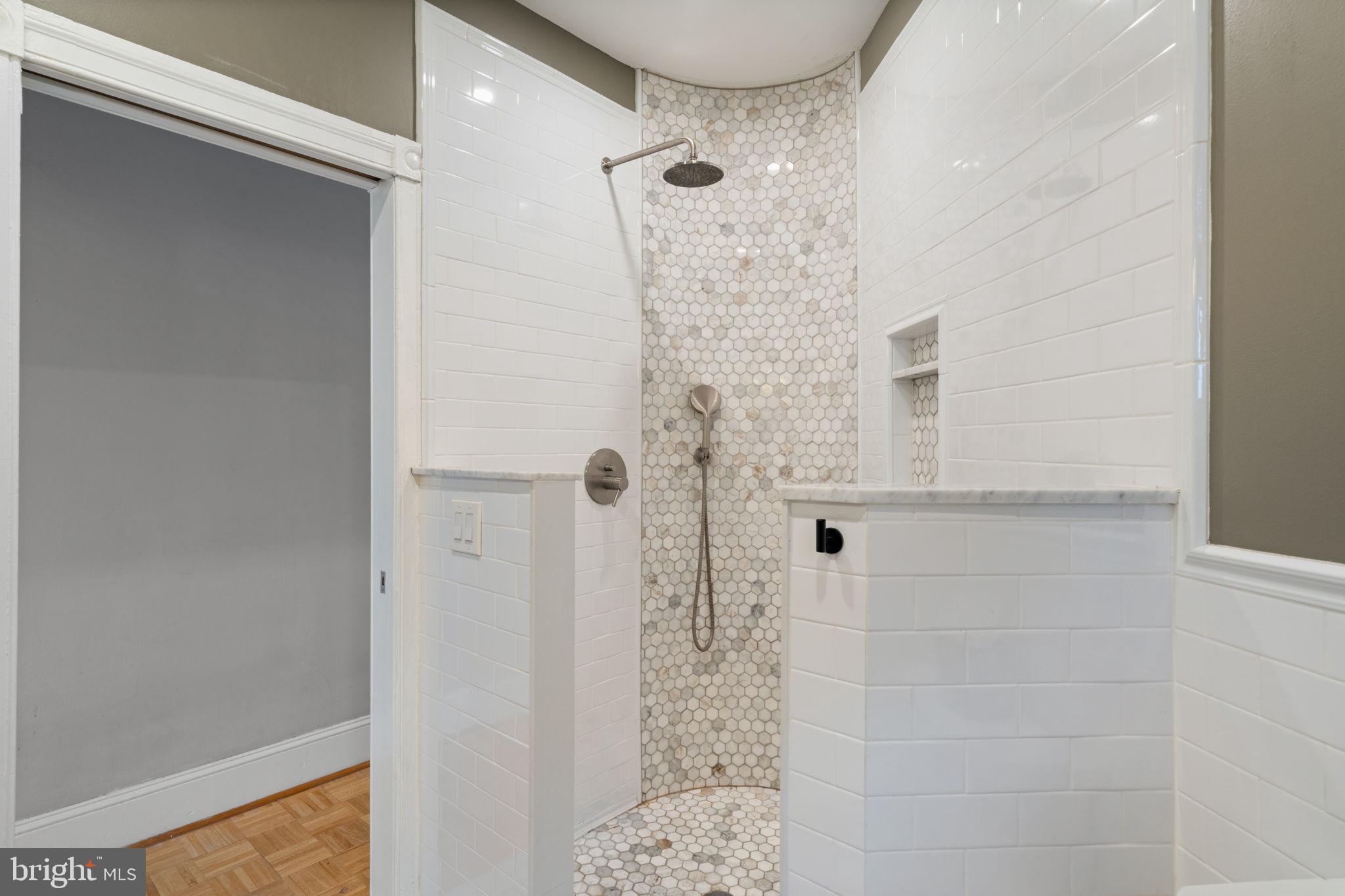 PORT RICHMOND - Residential