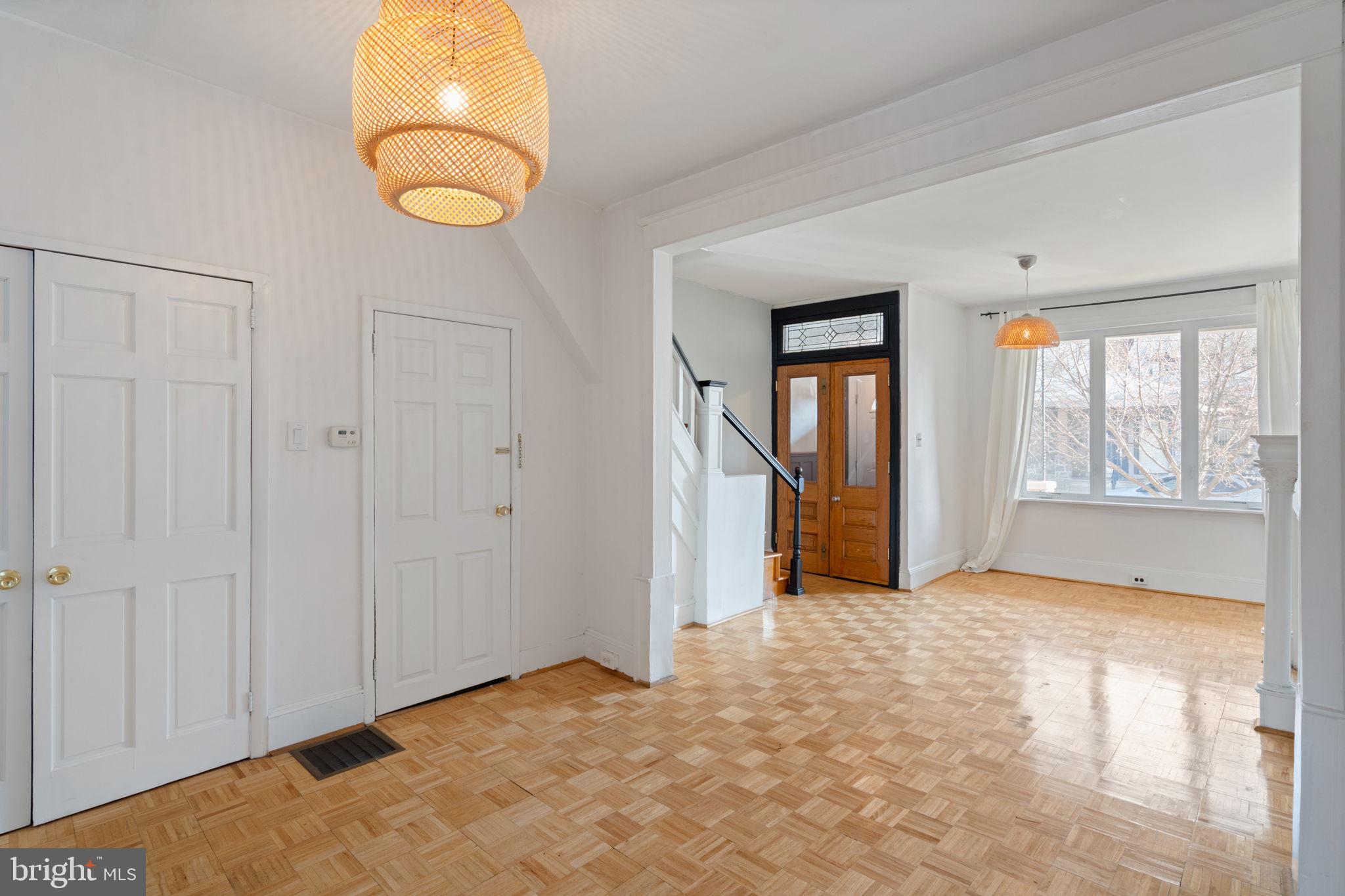 PORT RICHMOND - Residential