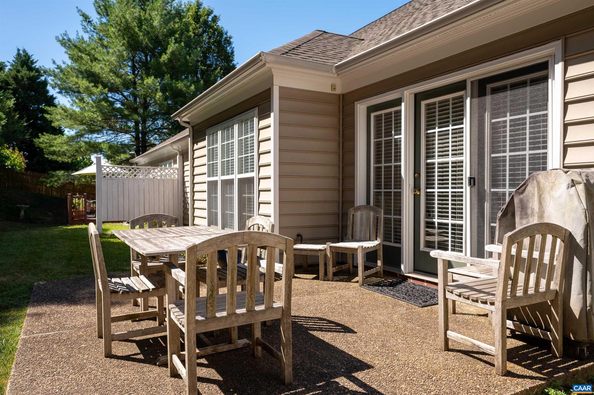 REDFIELDS - Residential