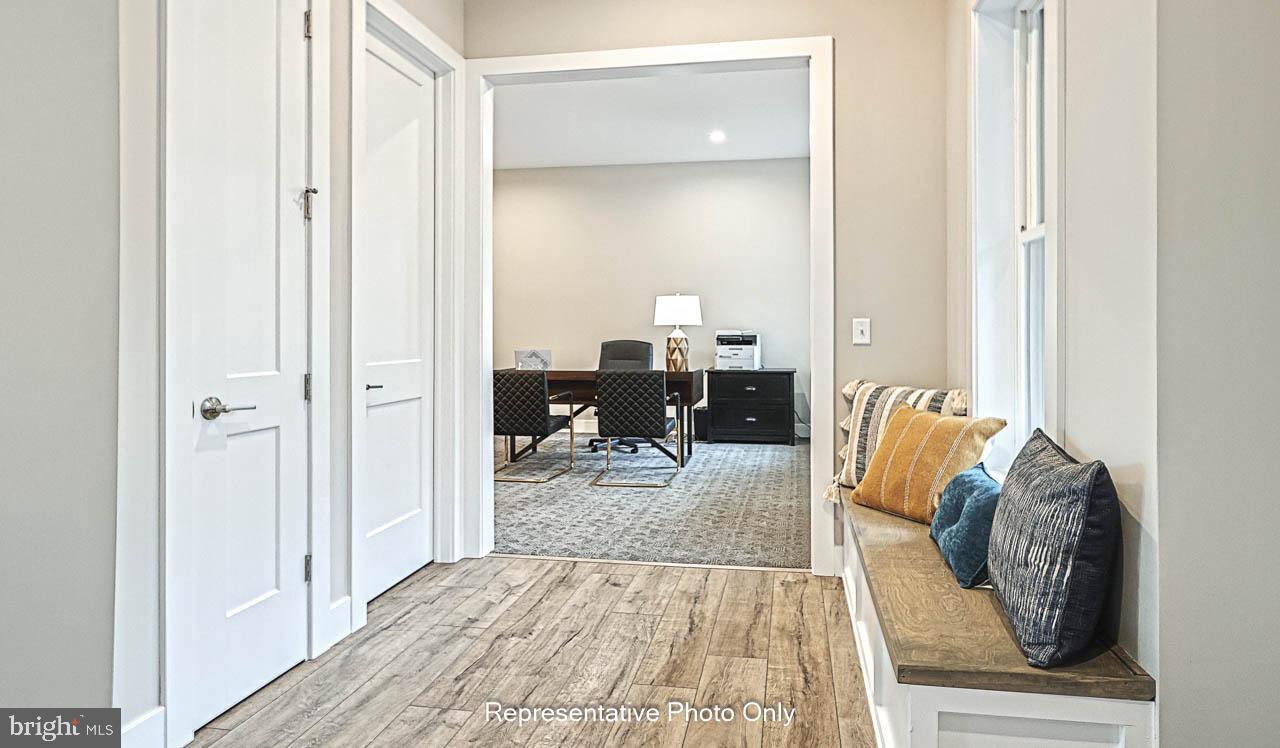 224 WEST VALLEY ROAD