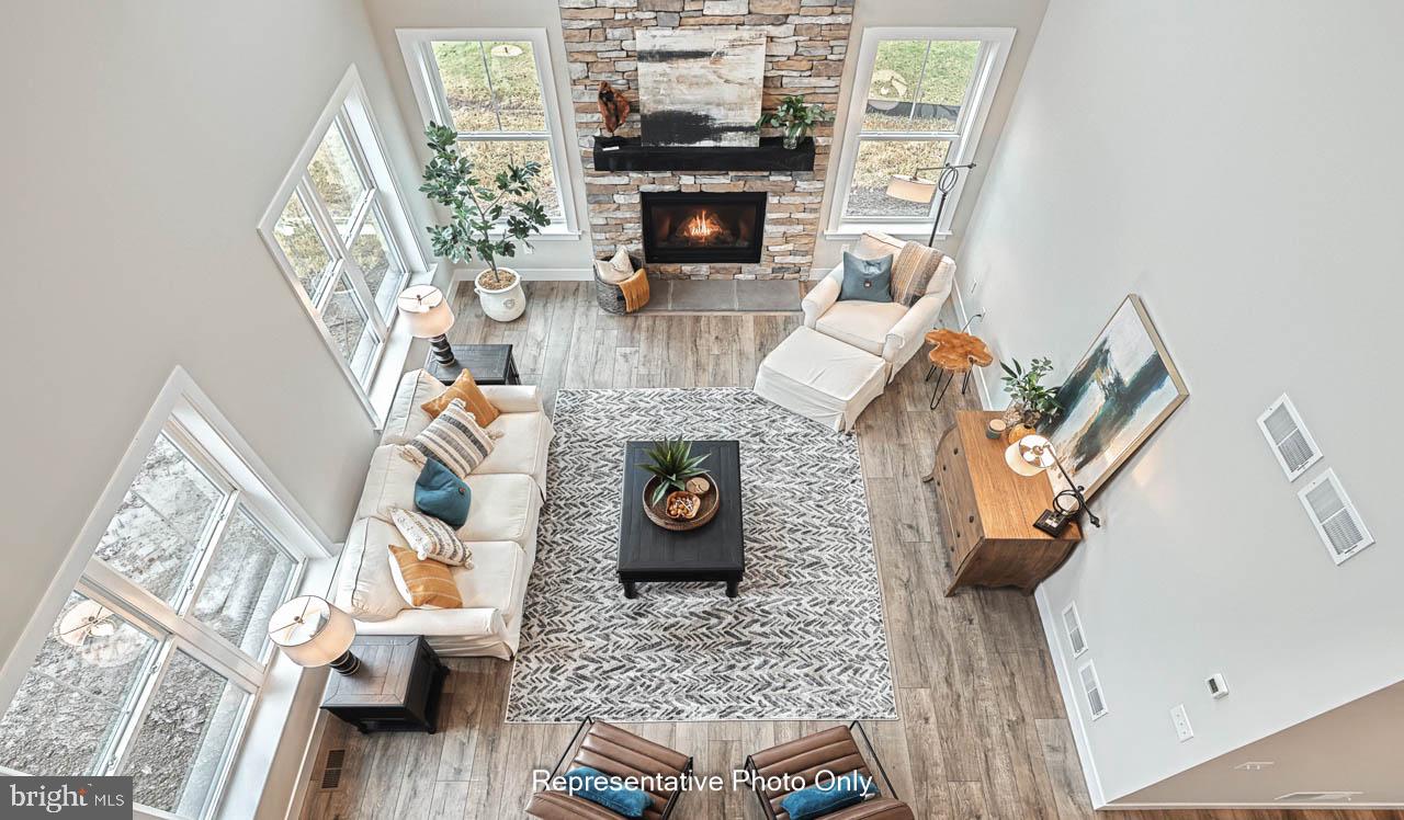 HAWK VALLEY - Residential