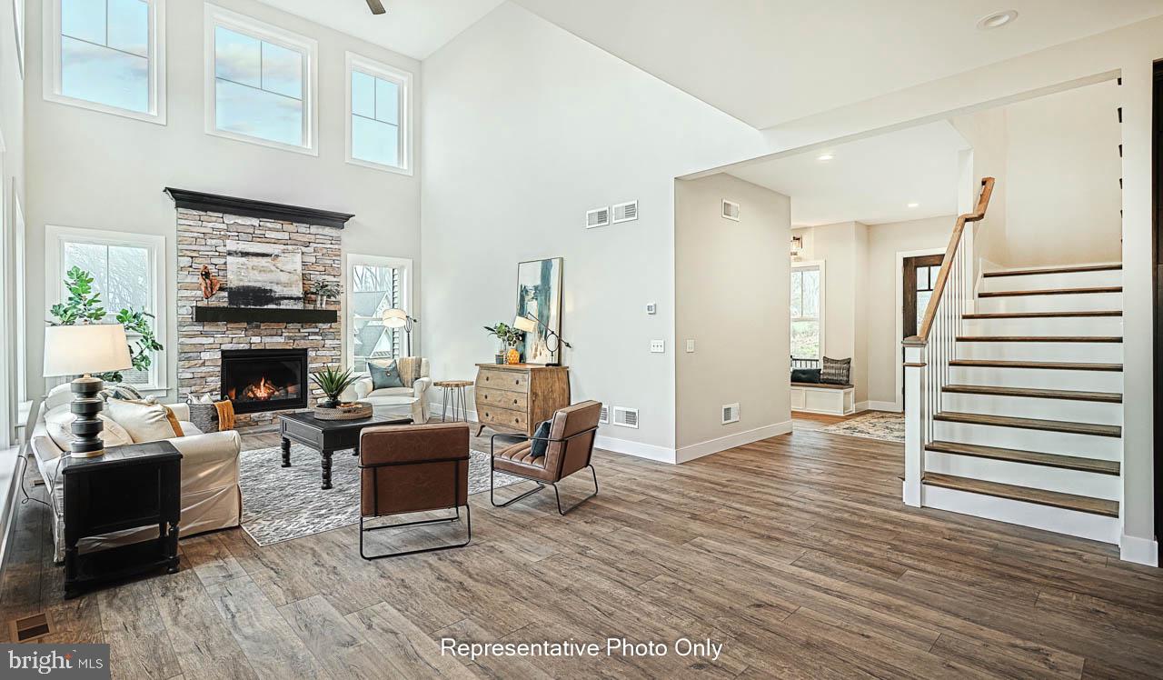 HAWK VALLEY - Residential