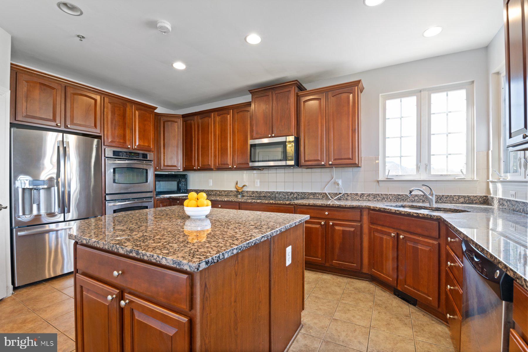 COLLINGBROOK - Residential