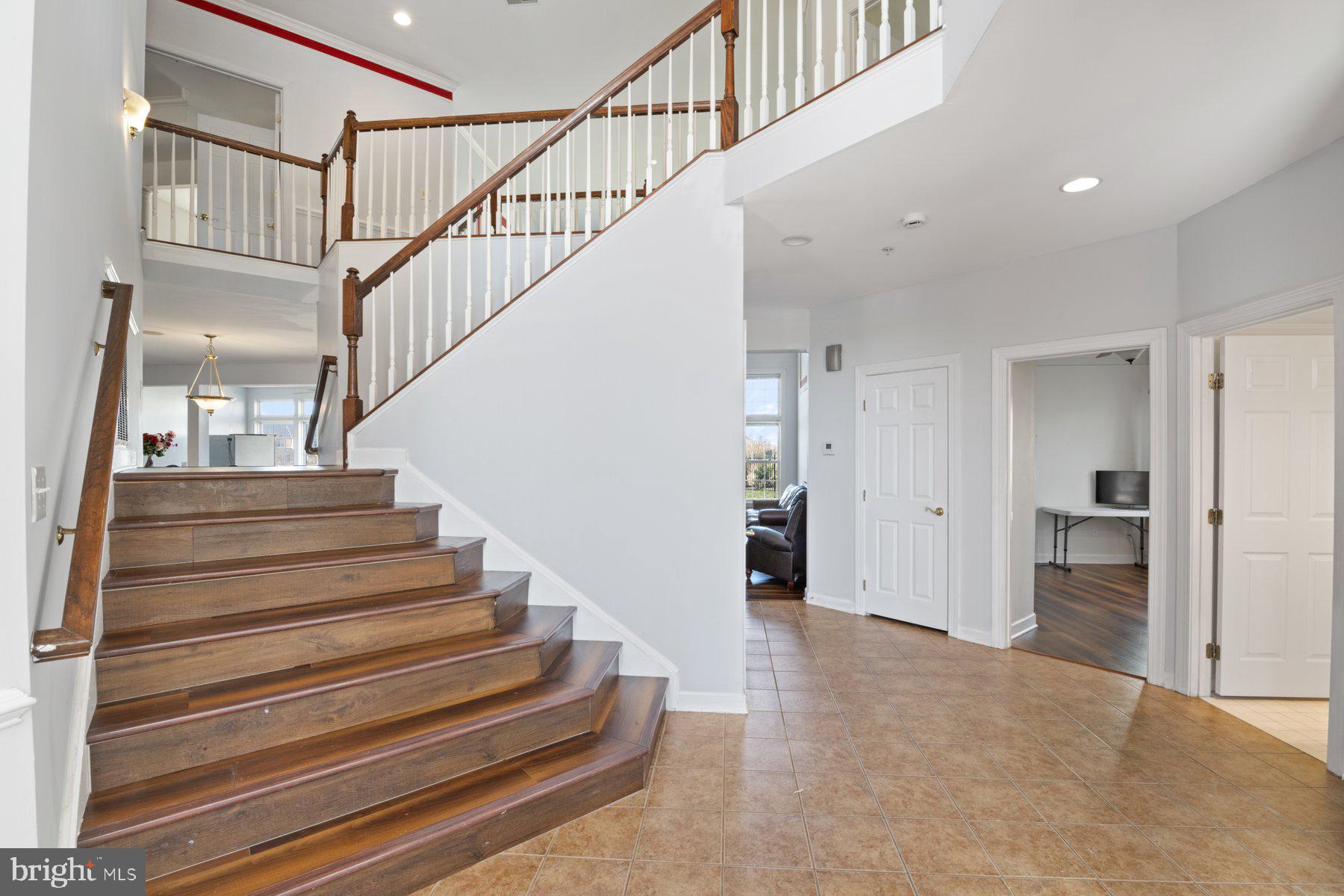 COLLINGBROOK - Residential