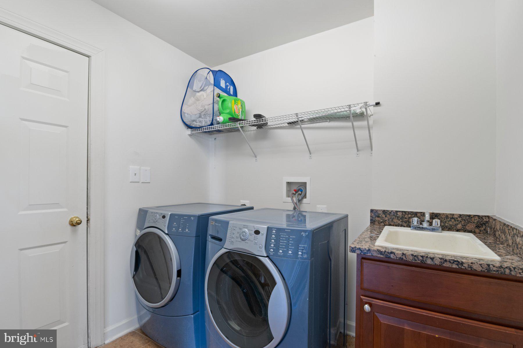 COLLINGBROOK - Residential