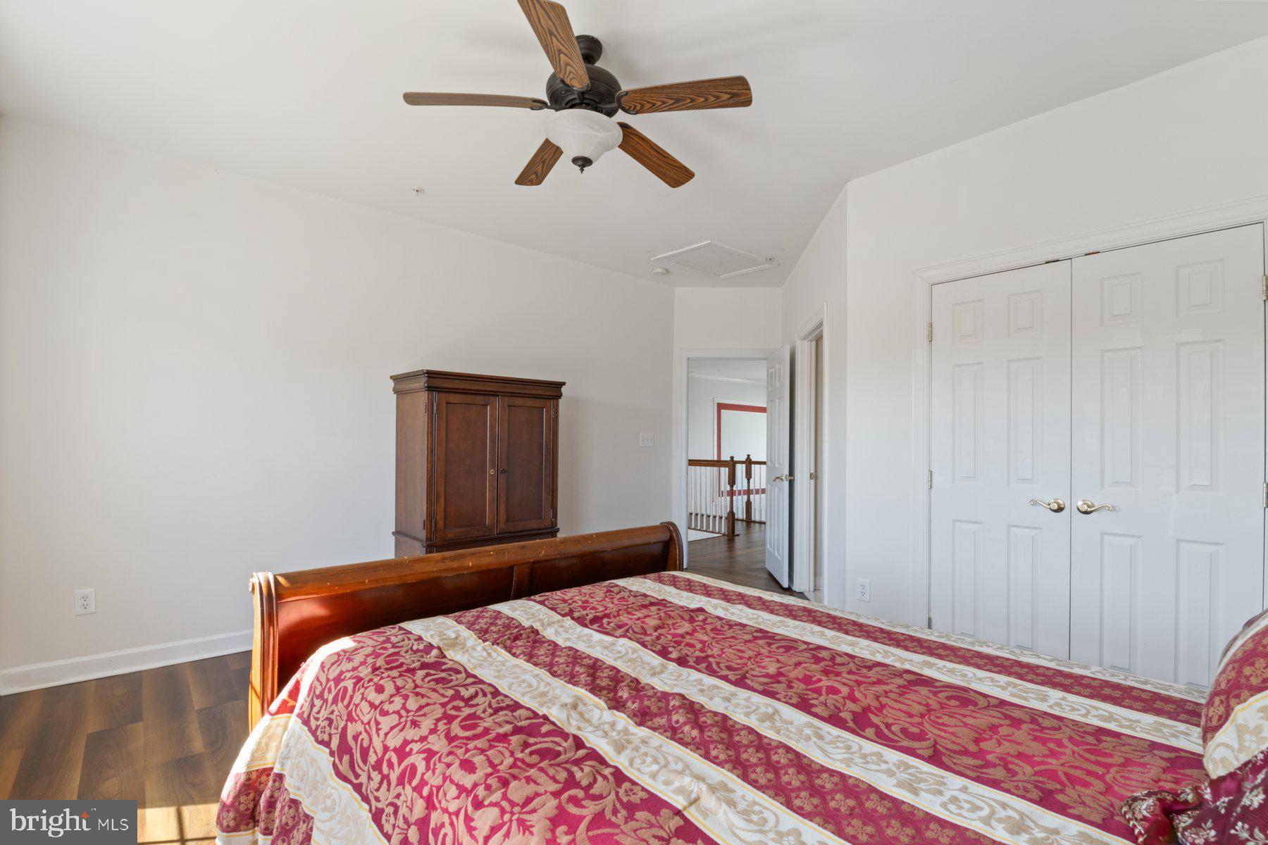 COLLINGBROOK - Residential