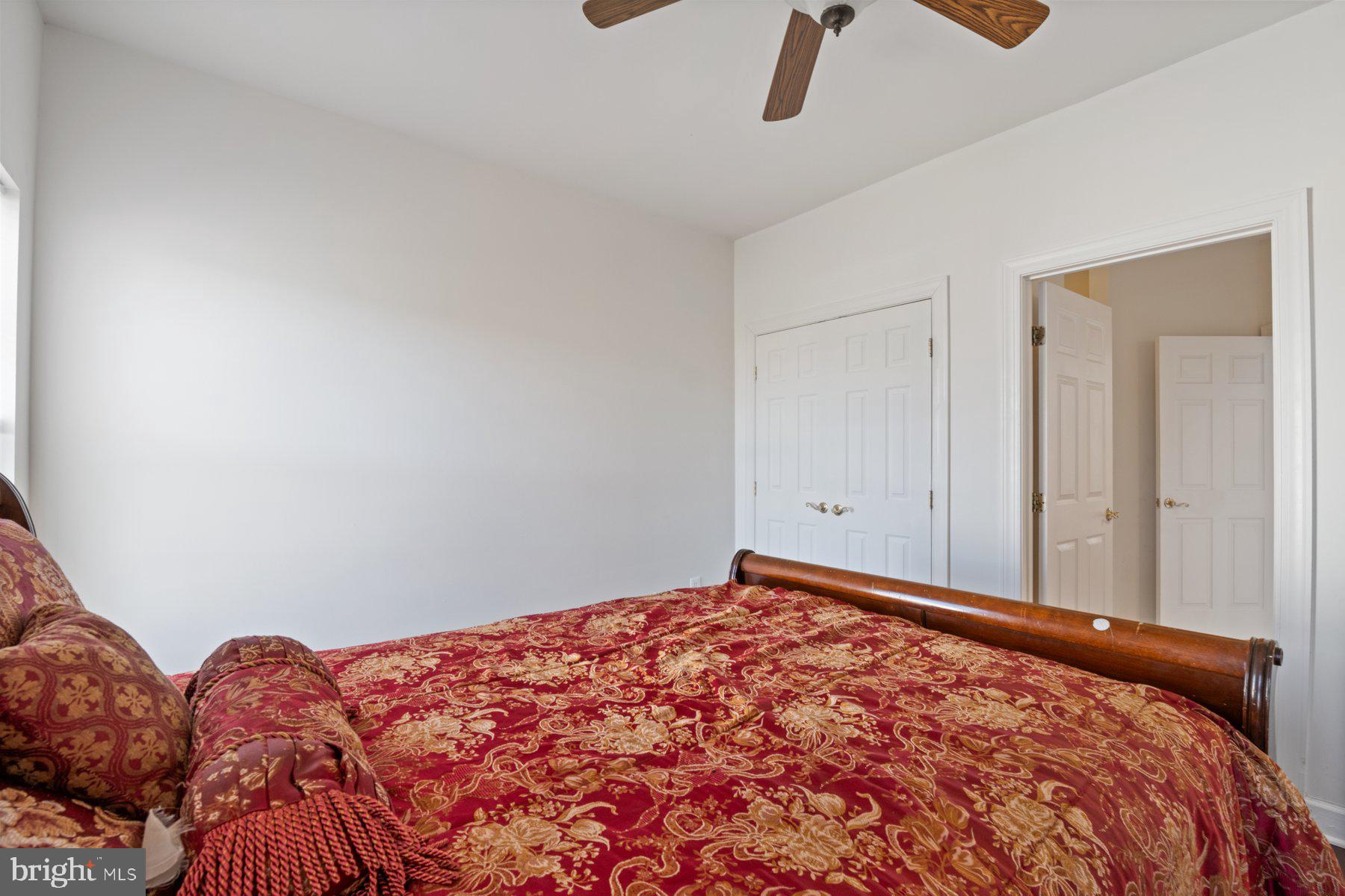 COLLINGBROOK - Residential