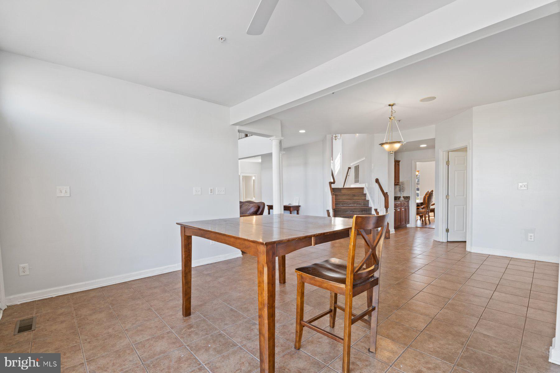 COLLINGBROOK - Residential