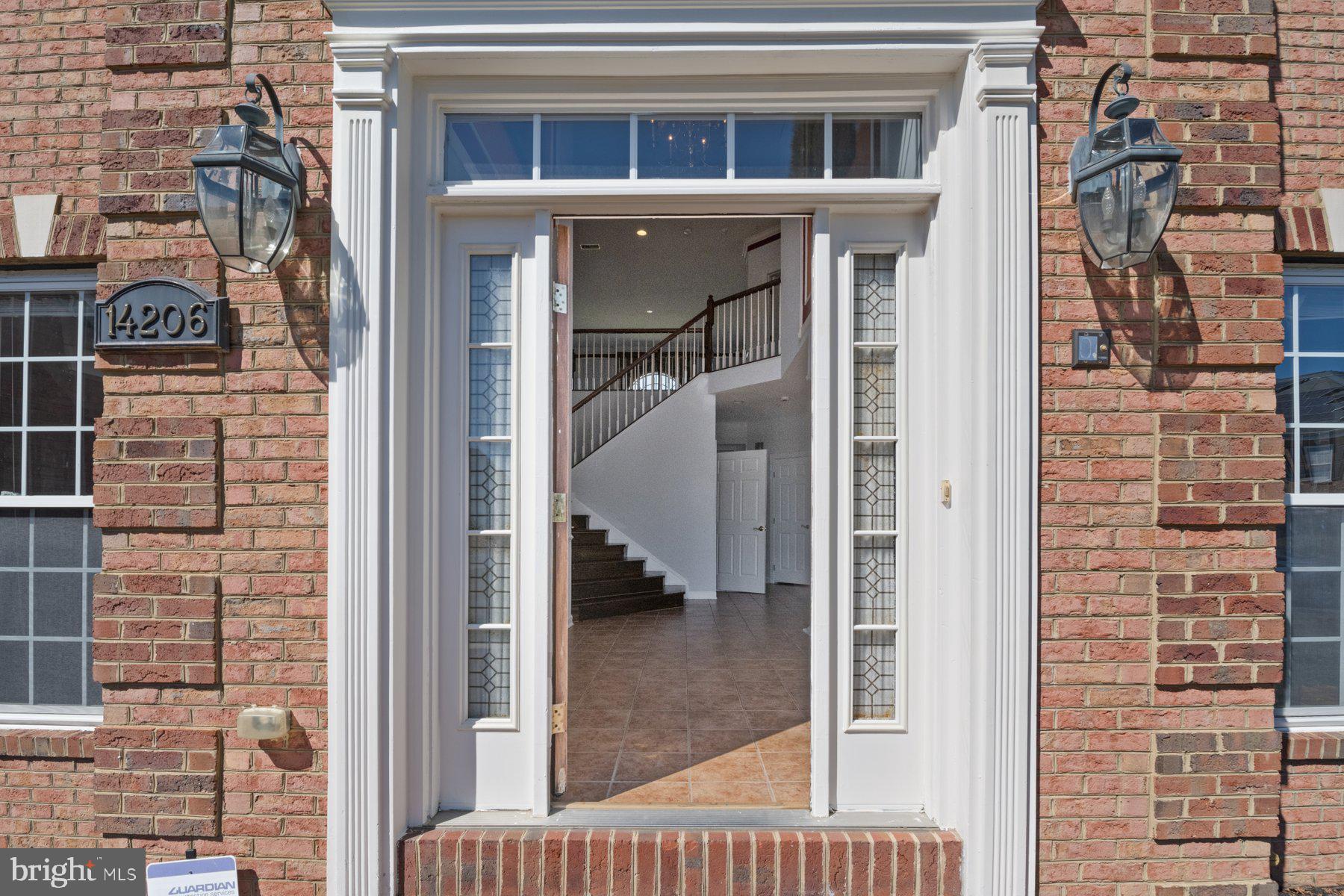 COLLINGBROOK - Residential