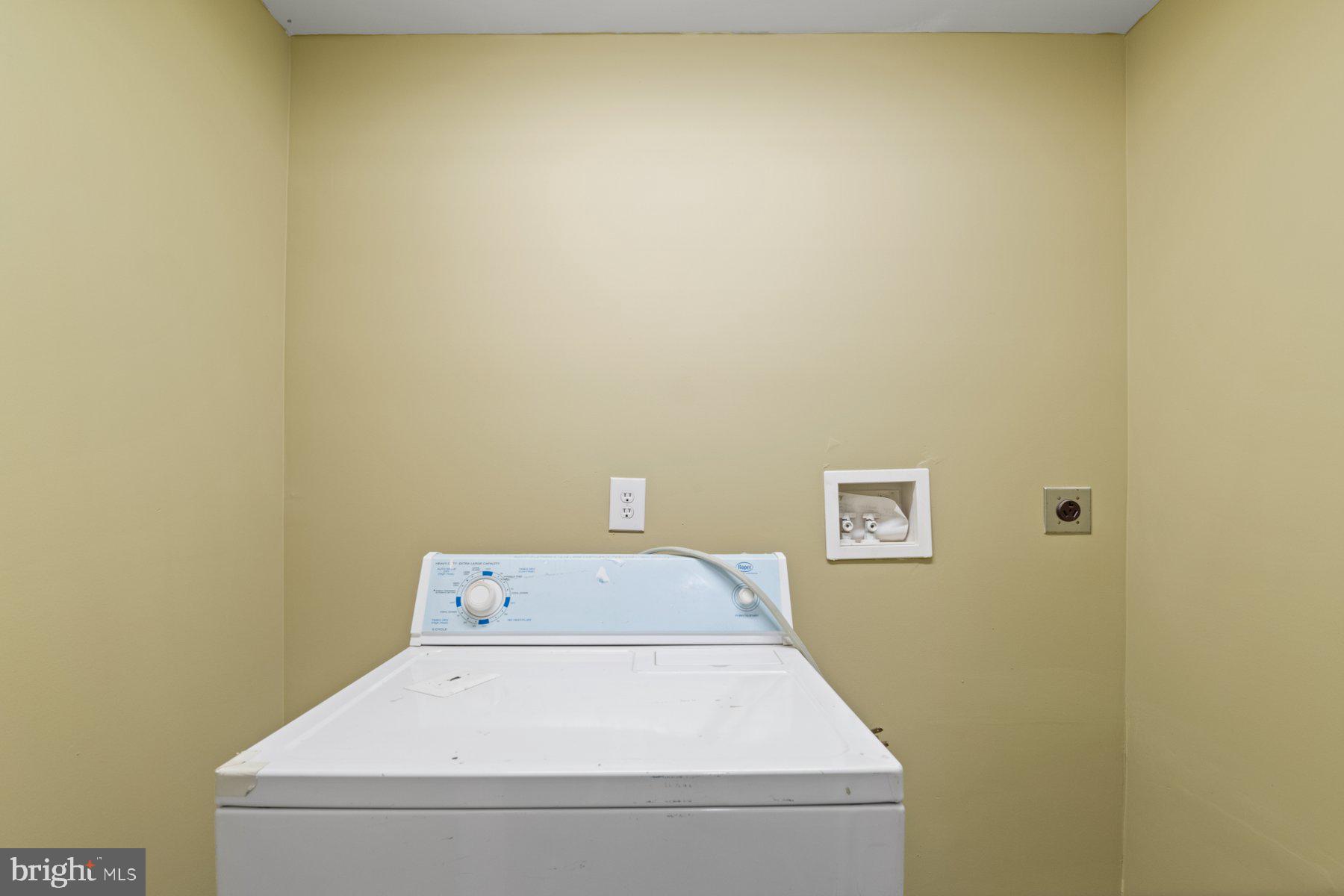 COLLINGBROOK - Residential