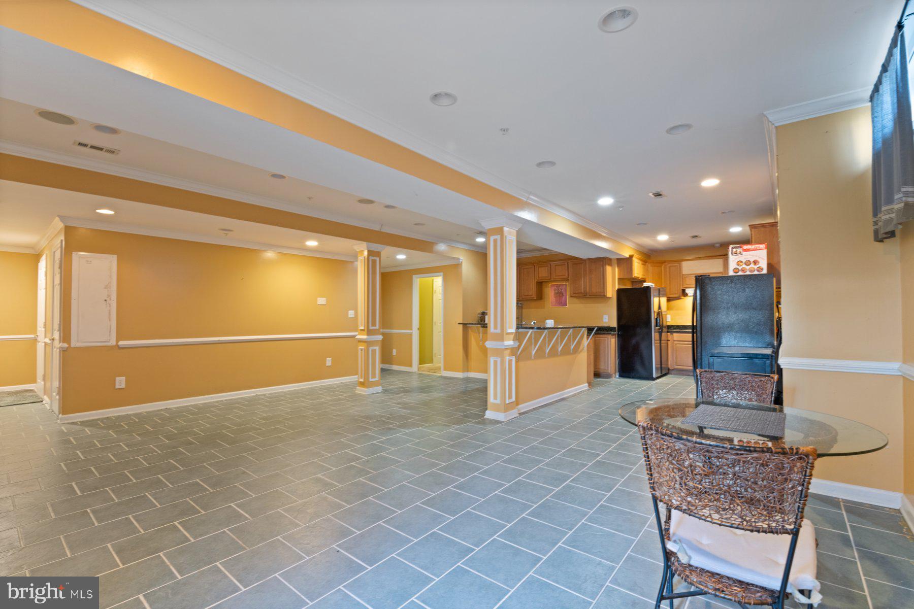 COLLINGBROOK - Residential