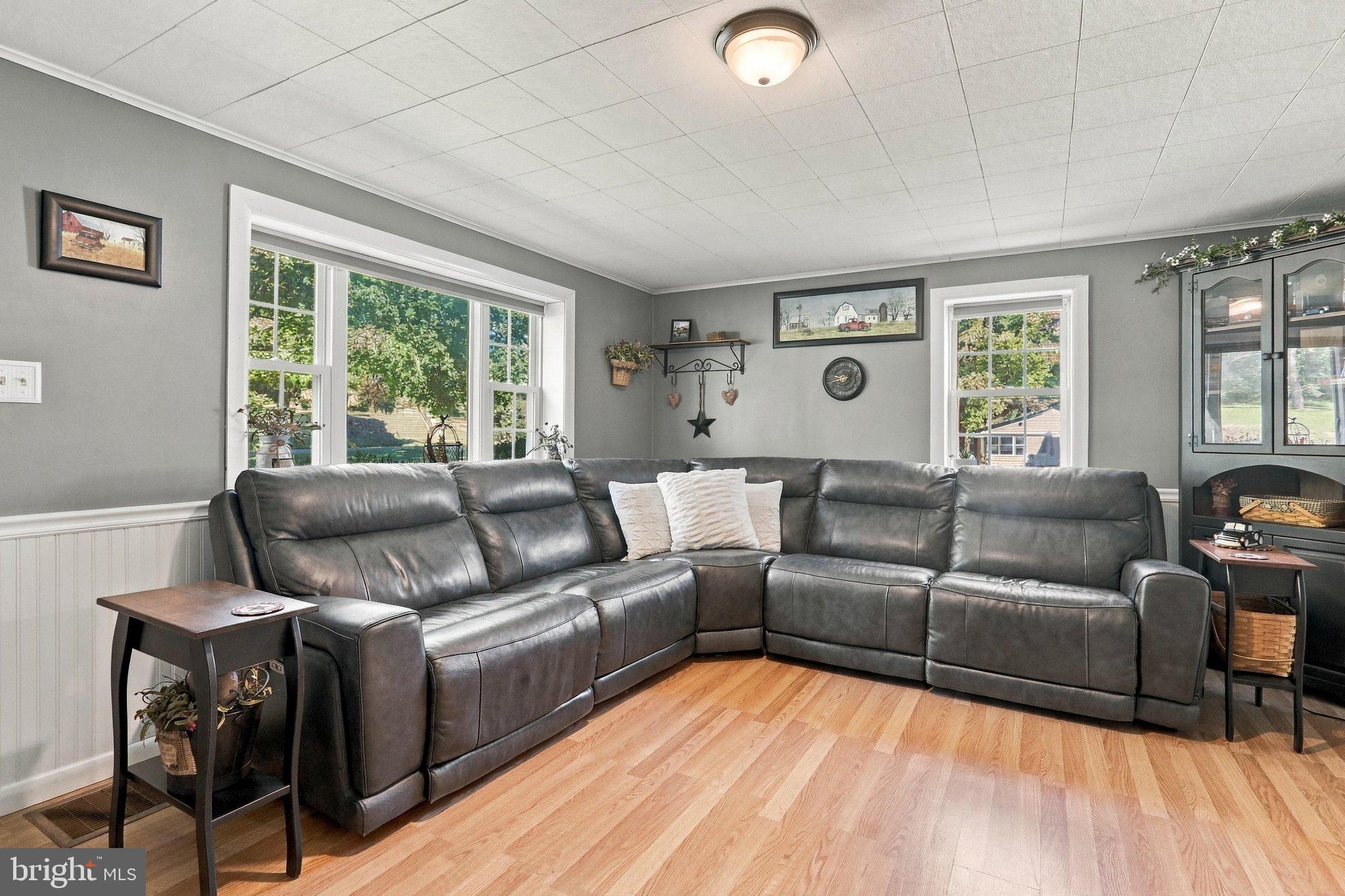 928 PATH VALLEY ROAD