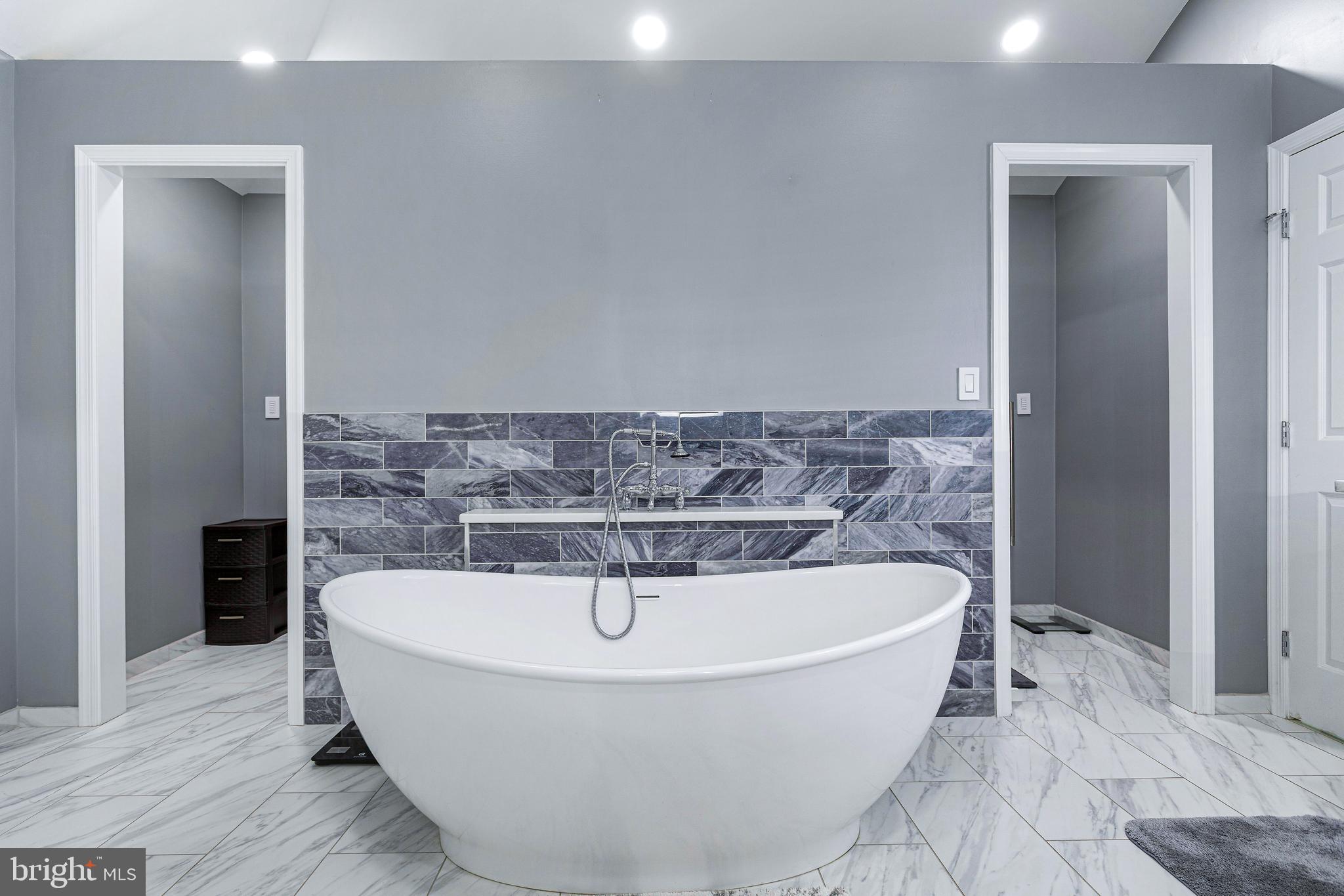 BARAKAT COURT - Residential