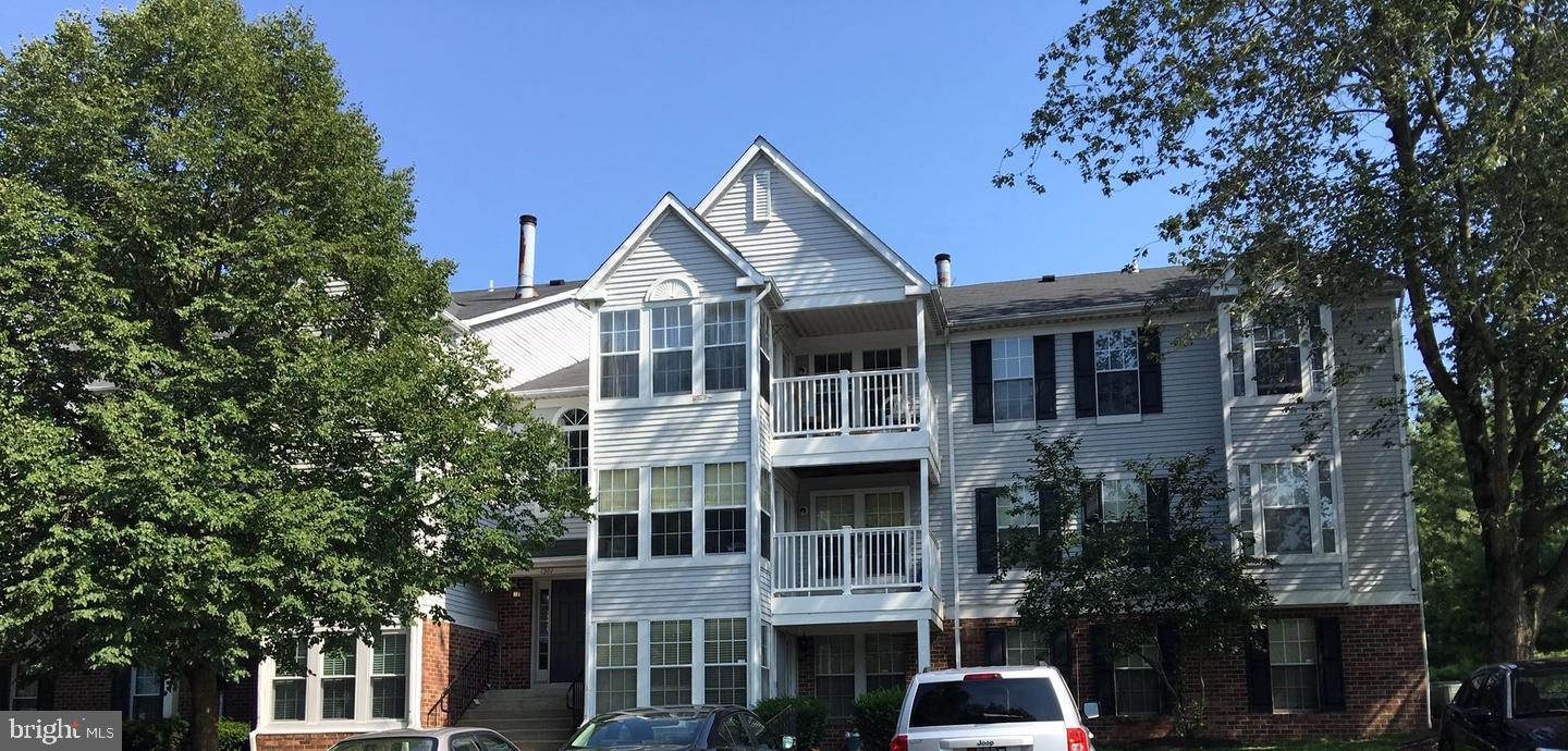 WOODBRIDGE CENTER - Residential Lease