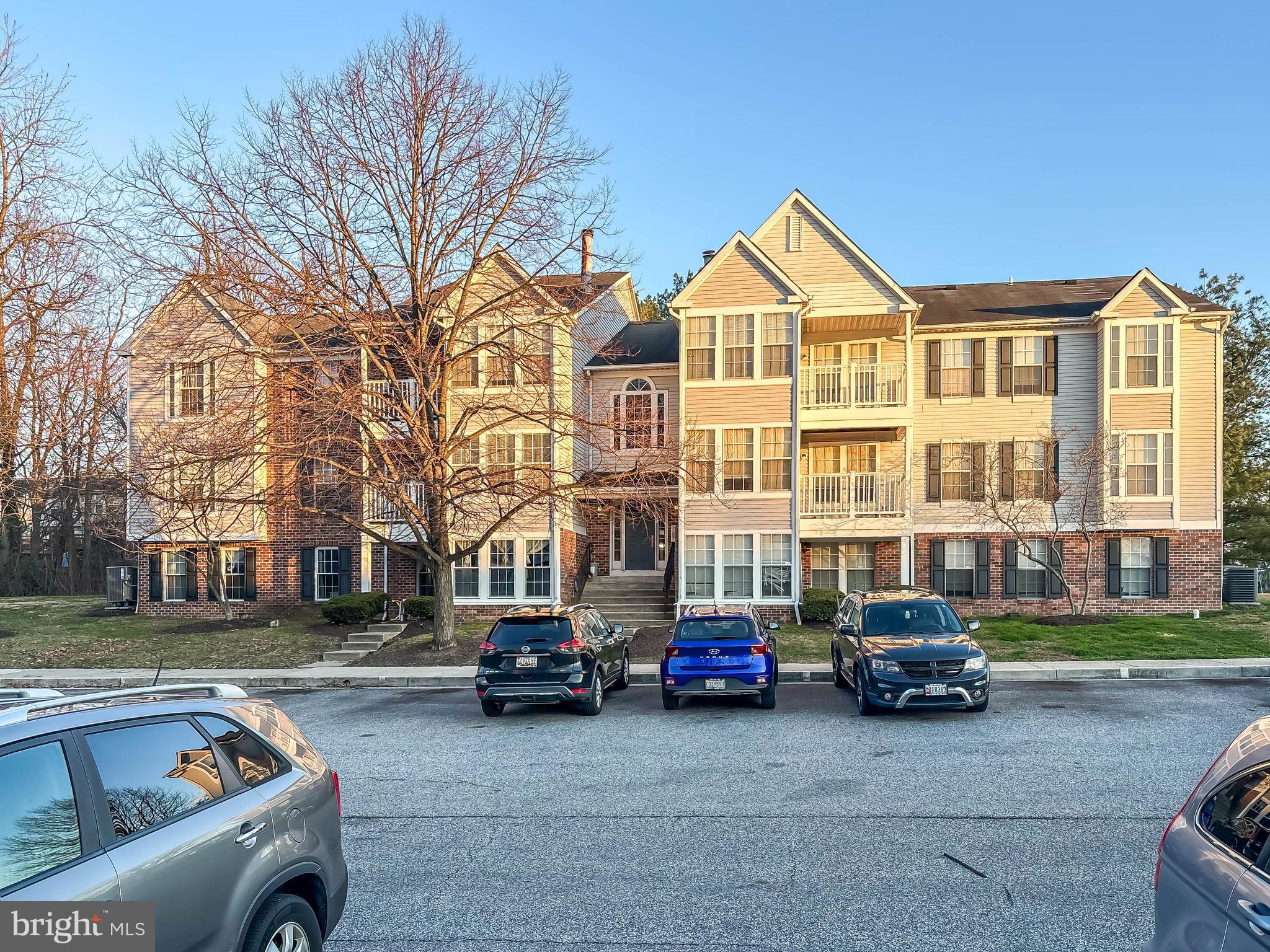 1301 CLOVER VALLEY WAY C 1301-C