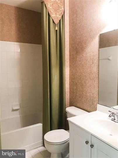 VIRGINIA HERITAGE AT LEE'S PARK - Residential Lease