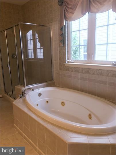 VIRGINIA HERITAGE AT LEE'S PARK - Residential Lease