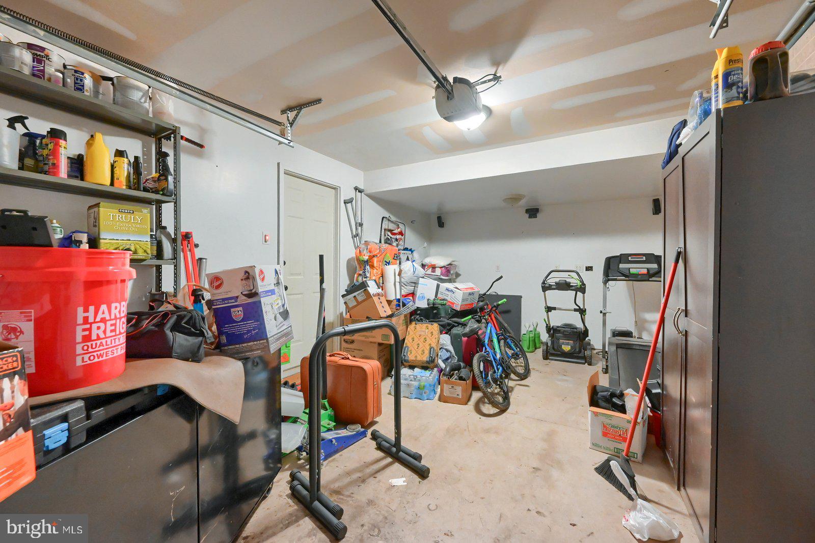 JACKSON HEIGHTS - Residential