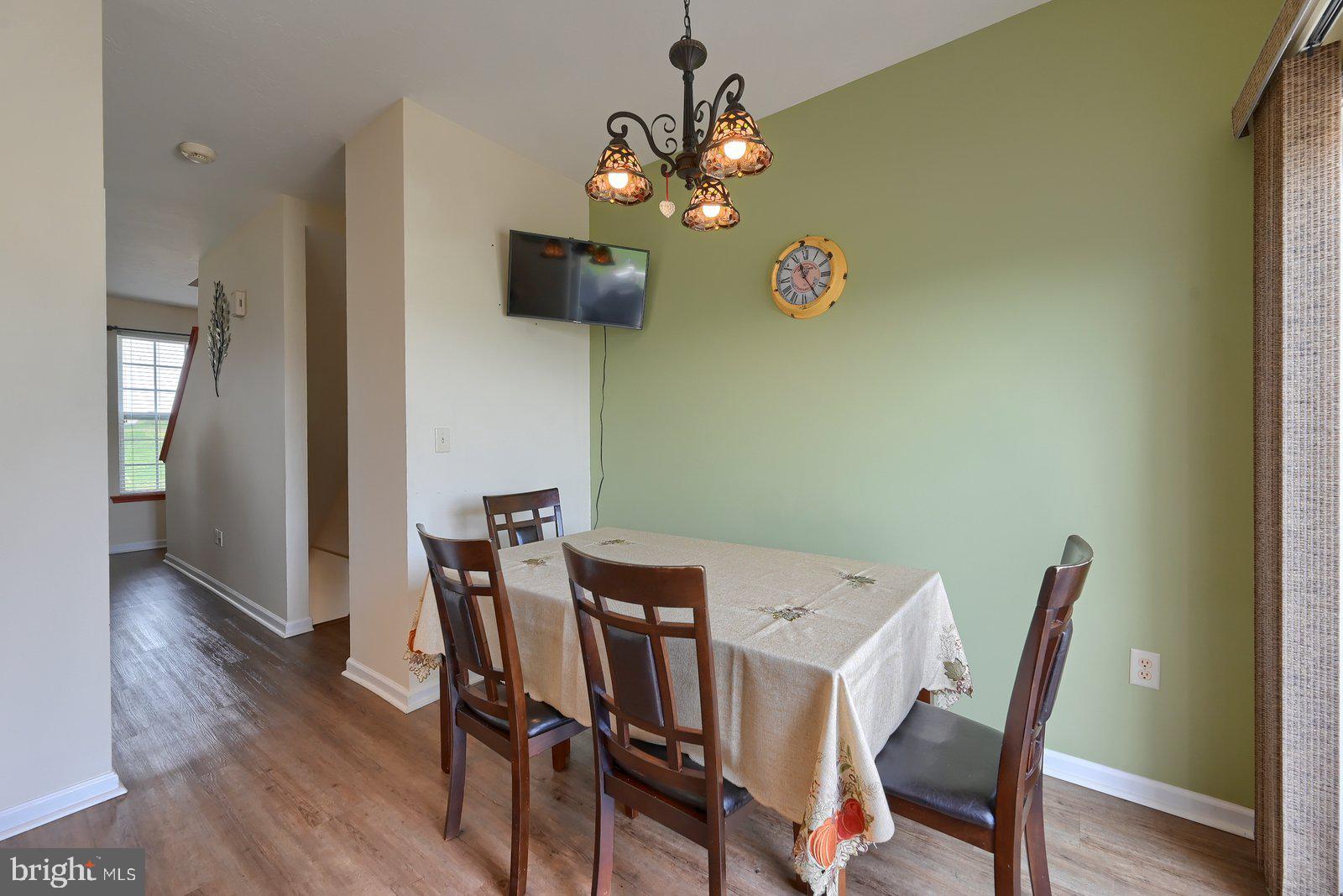 JACKSON HEIGHTS - Residential