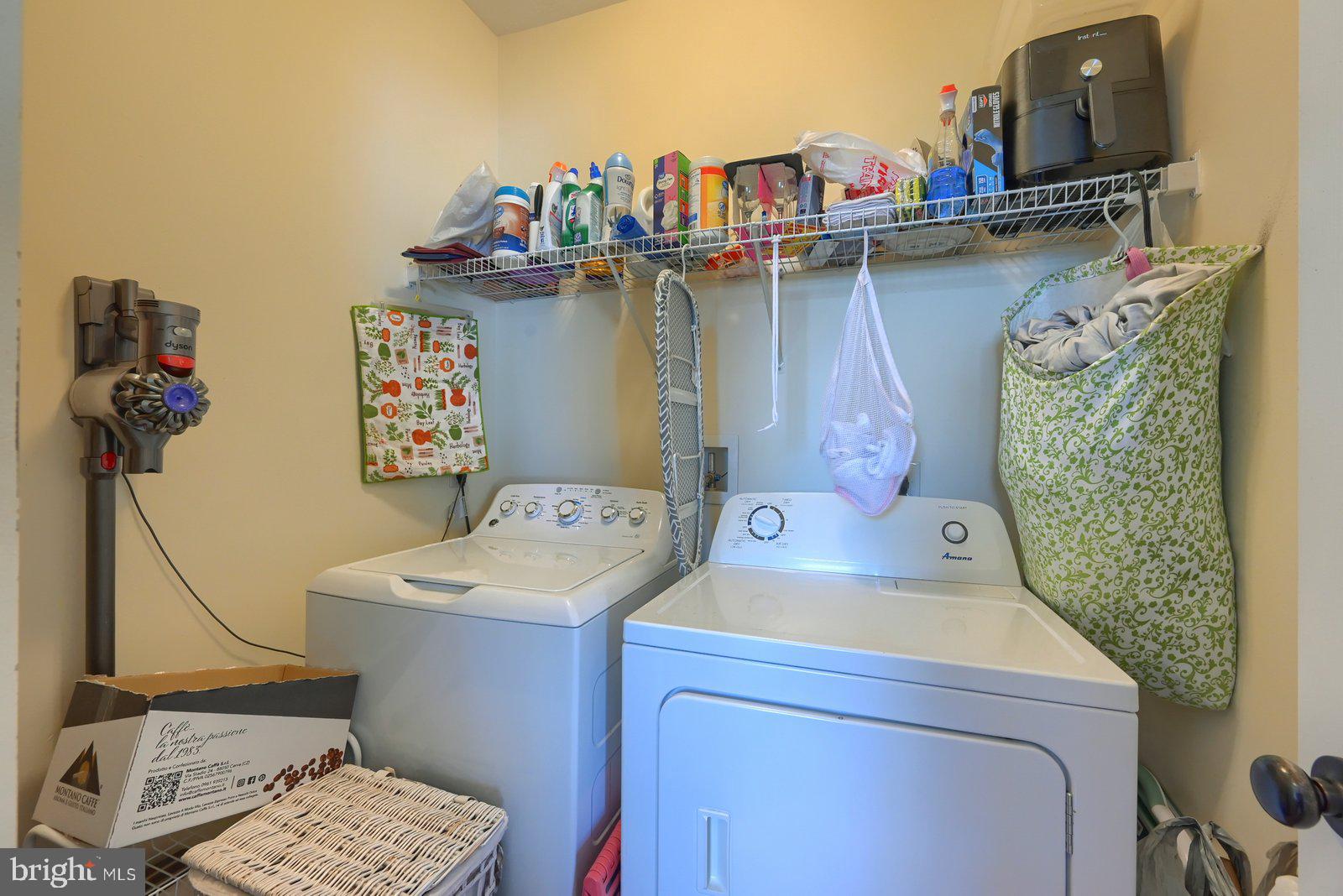 JACKSON HEIGHTS - Residential