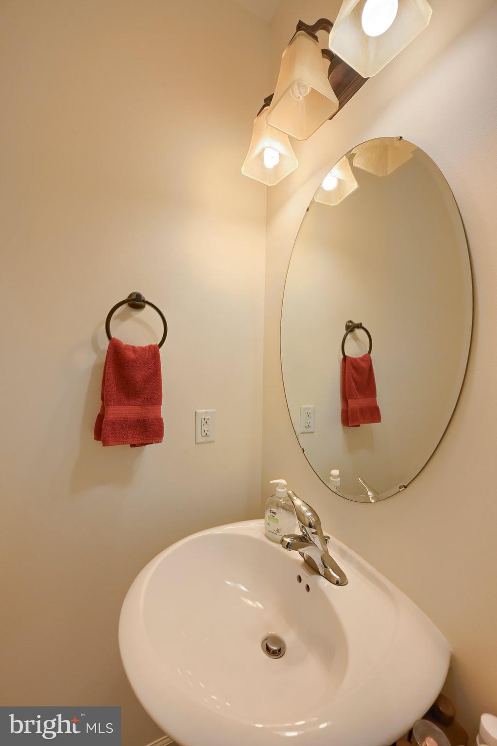 JACKSON HEIGHTS - Residential