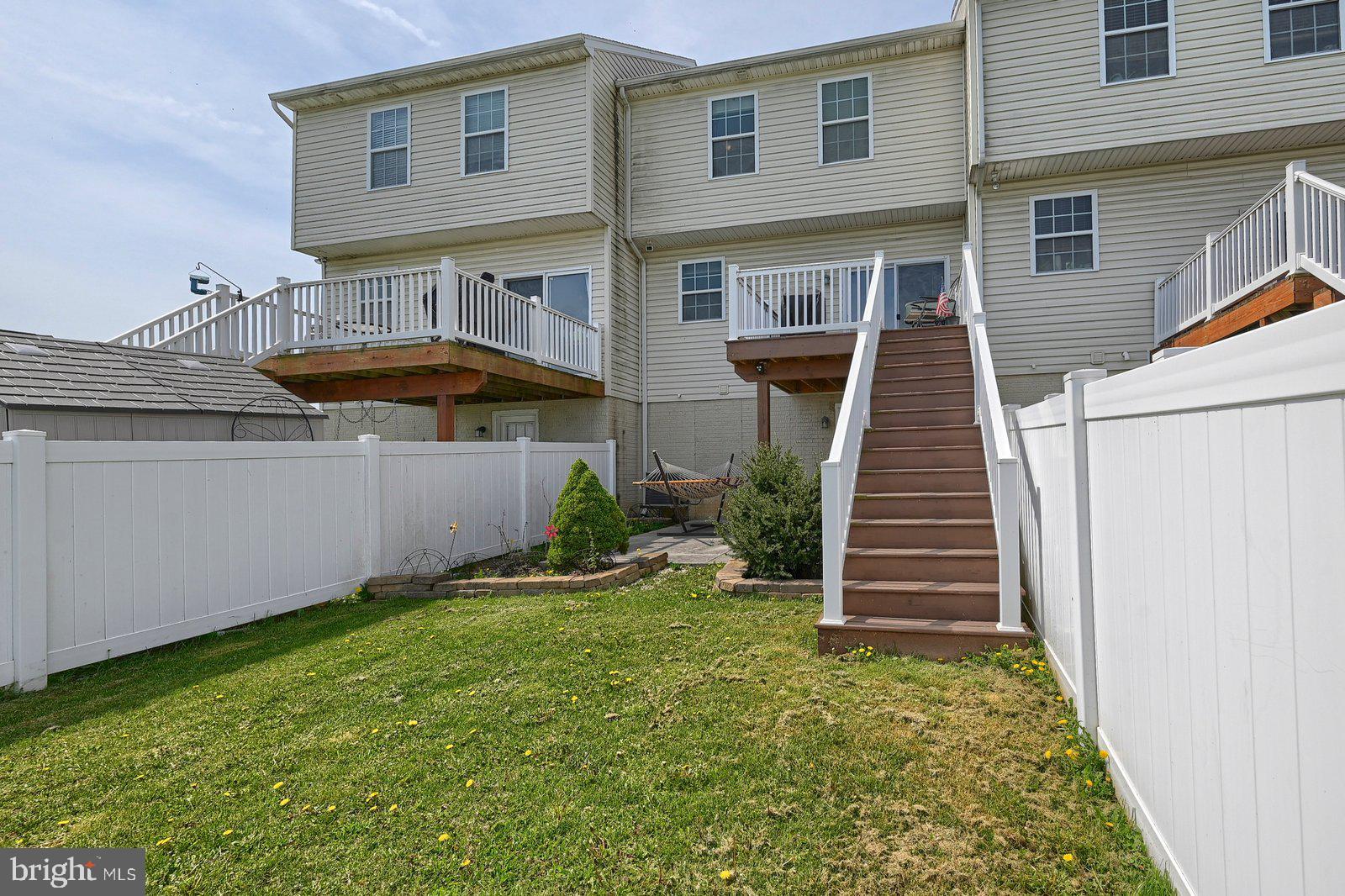 JACKSON HEIGHTS - Residential