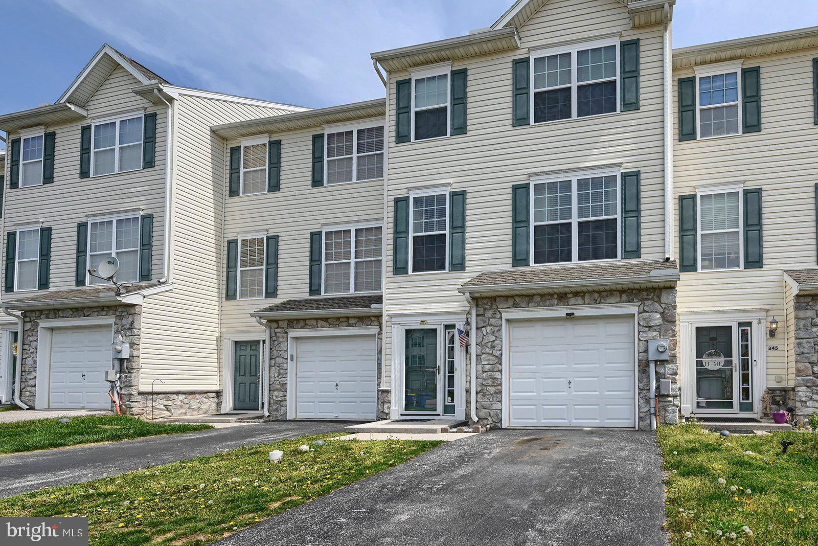 JACKSON HEIGHTS - Residential