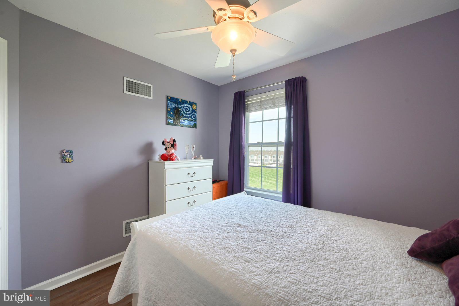 JACKSON HEIGHTS - Residential