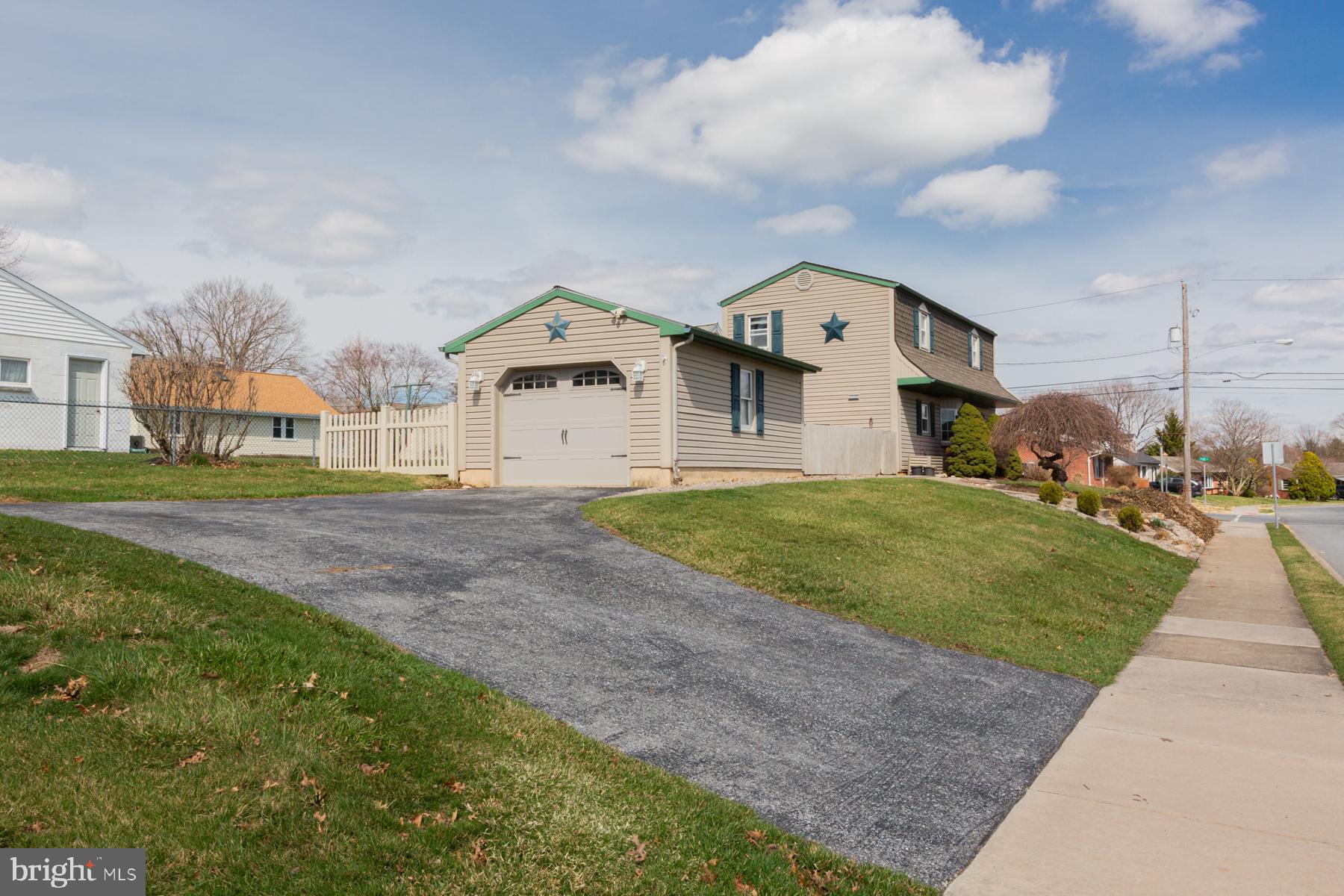 LITITZ BOROUGH - Residential