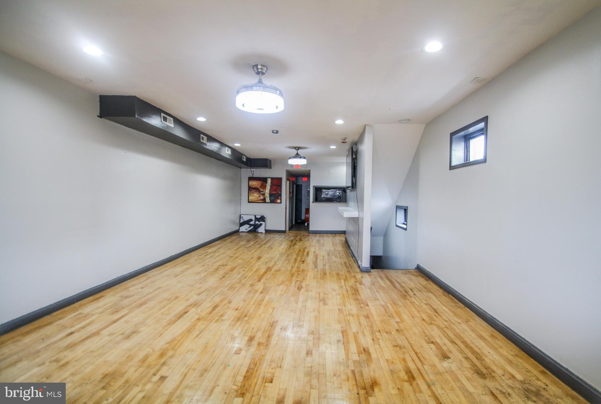 CARROLL PARK - Commercial Sale