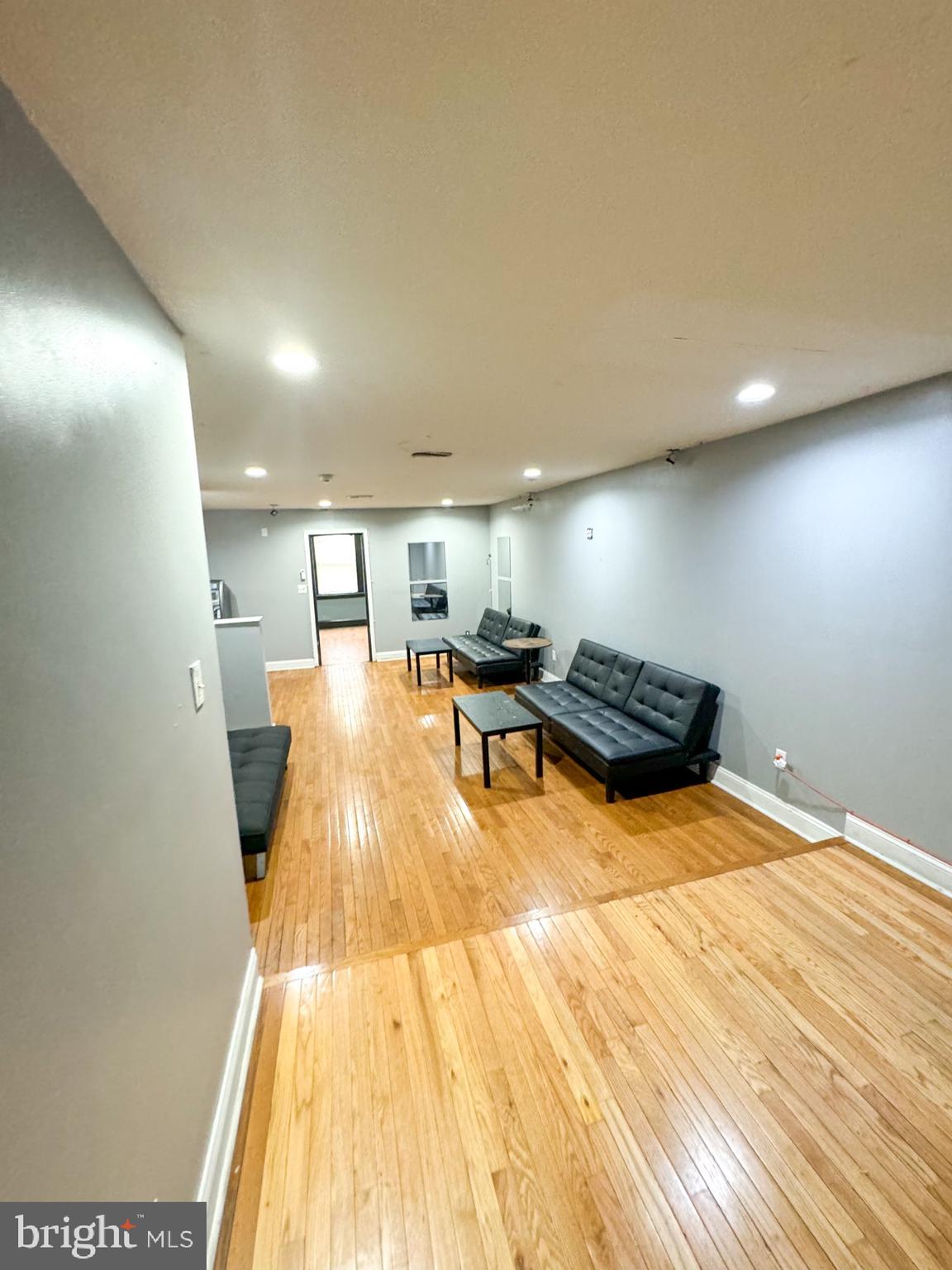 CARROLL PARK - Commercial Sale