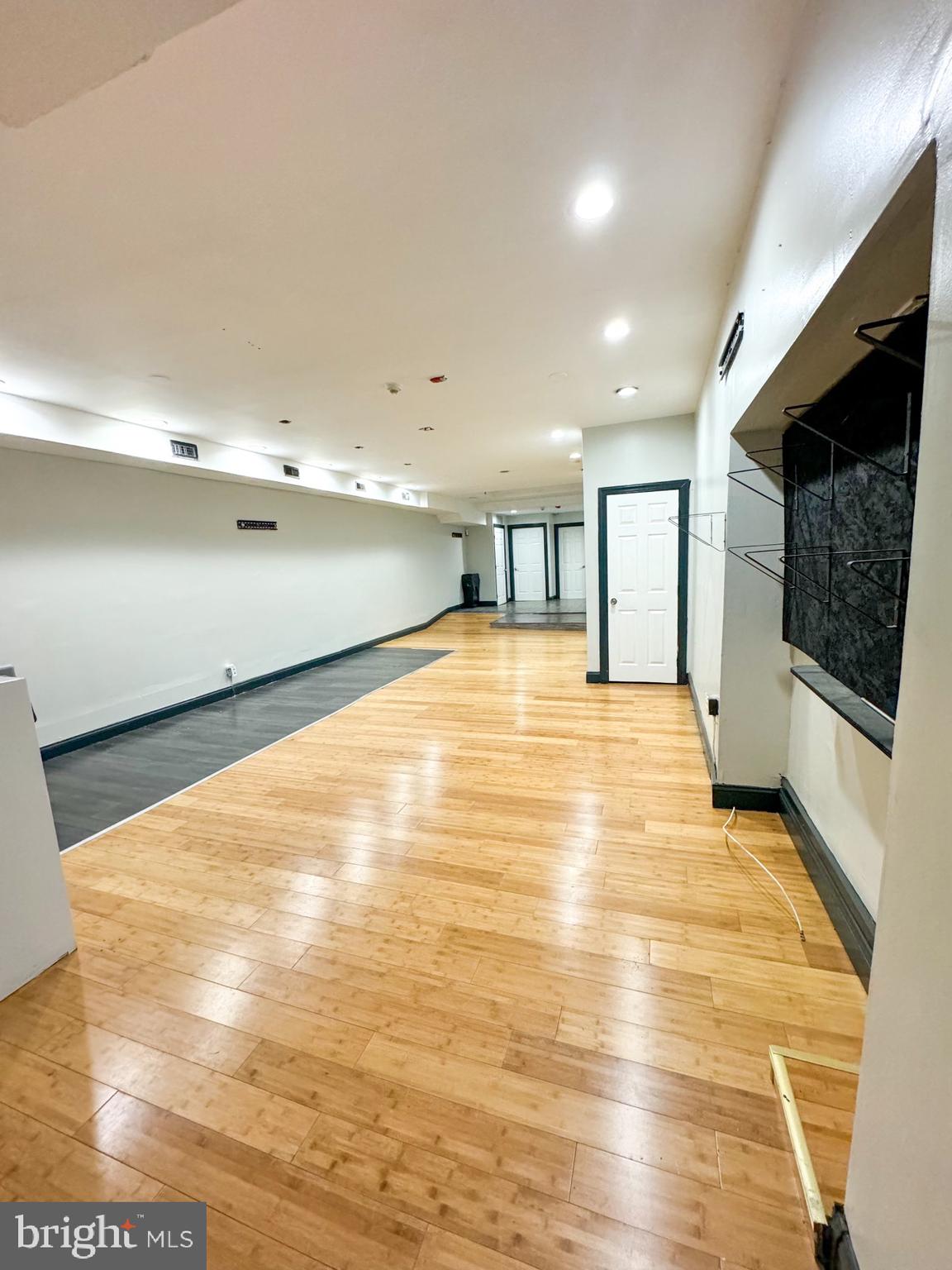 CARROLL PARK - Commercial Sale