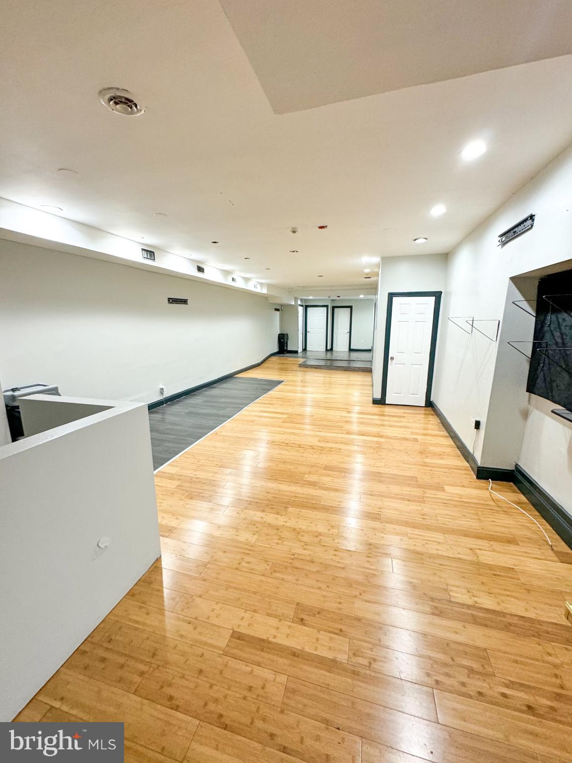 CARROLL PARK - Commercial Sale