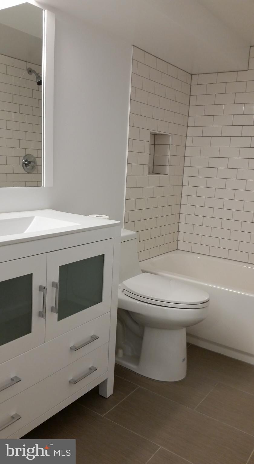 1438 MERIDIAN PLACE NW LL4