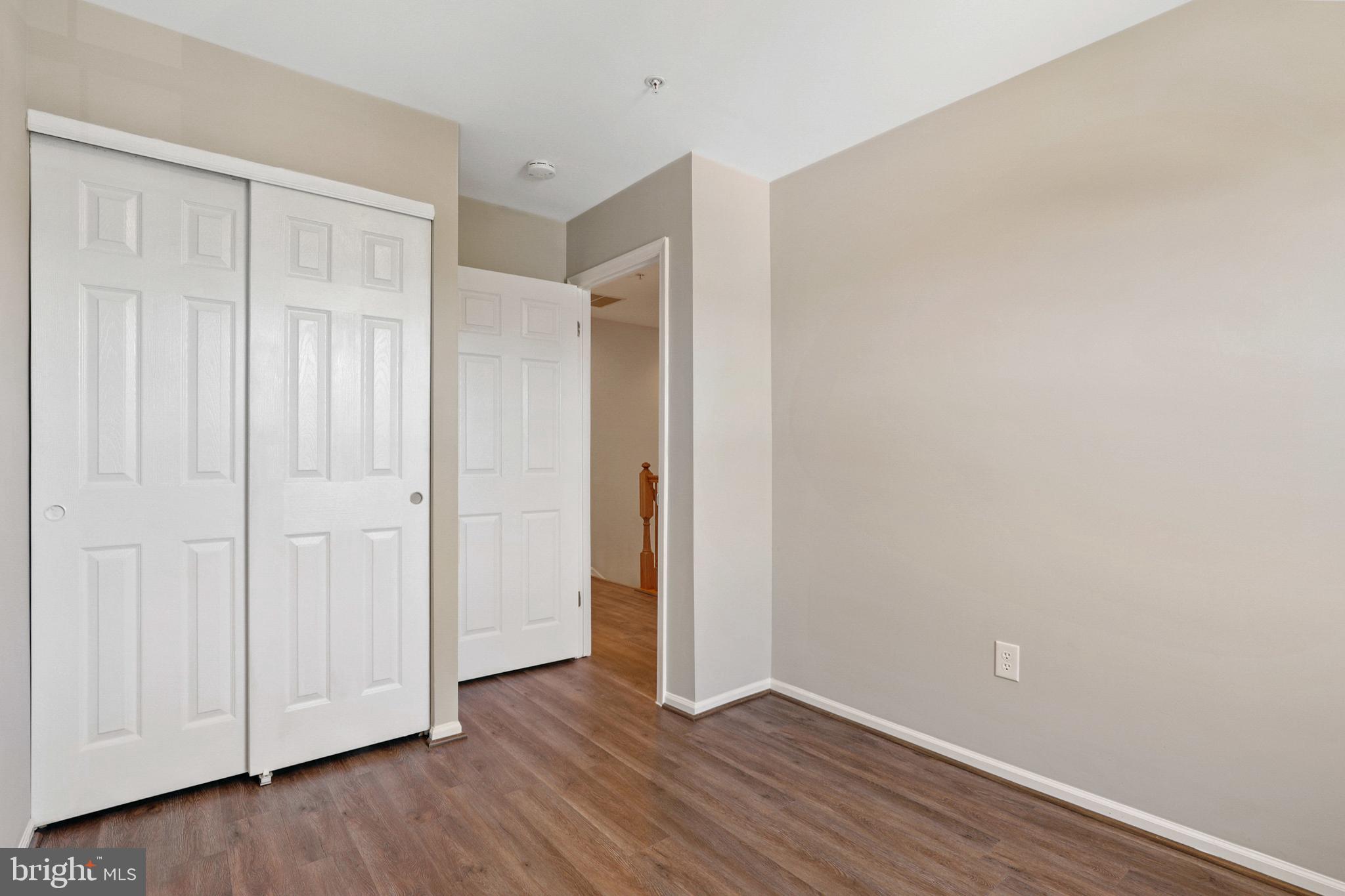 LONG REACH - Residential Lease