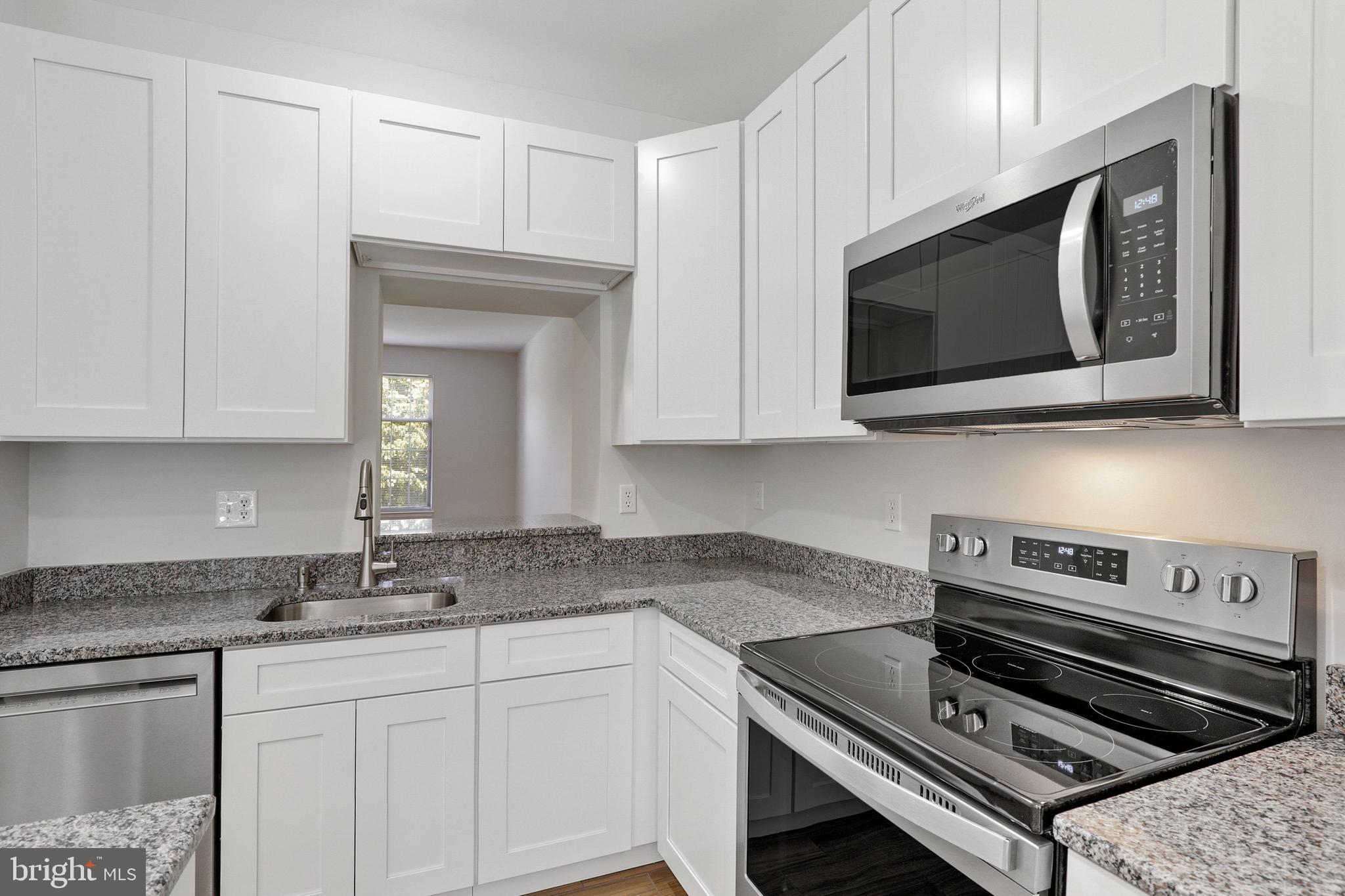 LONG REACH - Residential Lease