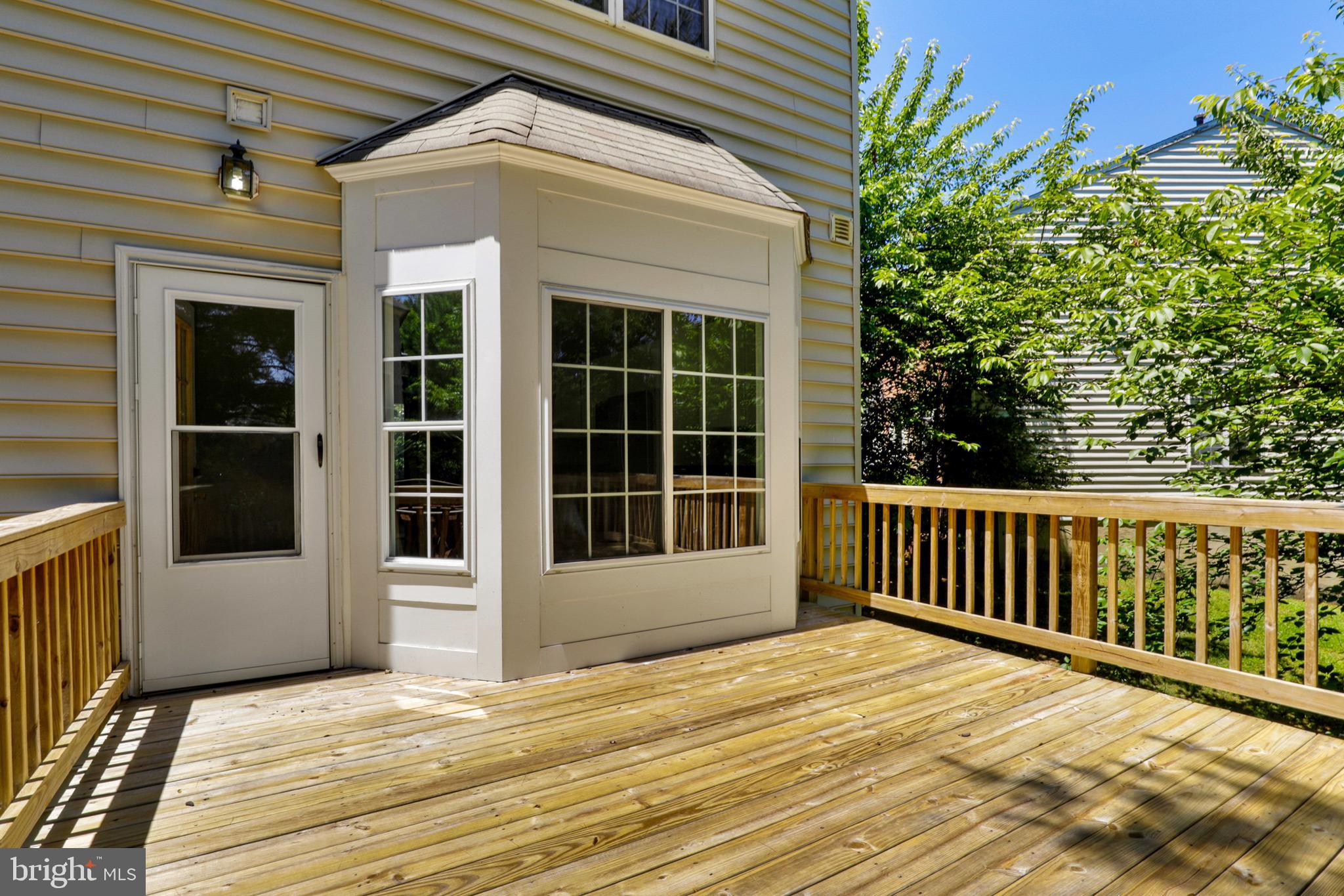 LONG REACH - Residential Lease