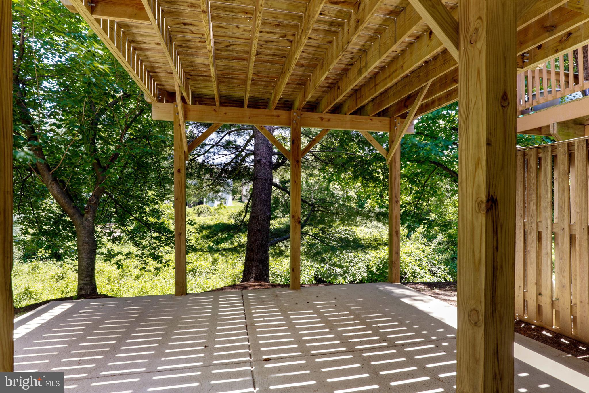 LONG REACH - Residential Lease