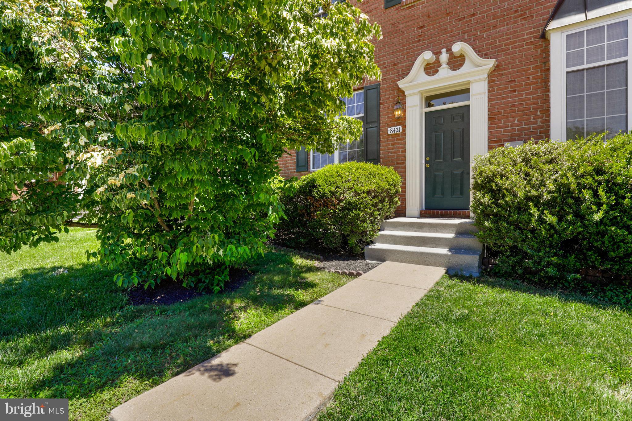 LONG REACH - Residential Lease