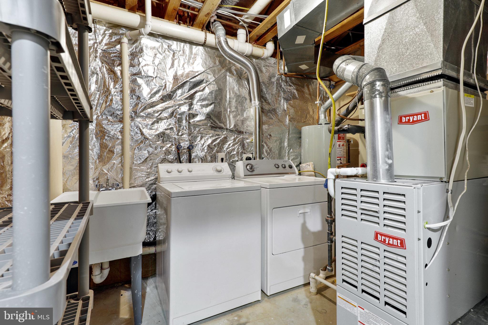 LONG REACH - Residential Lease