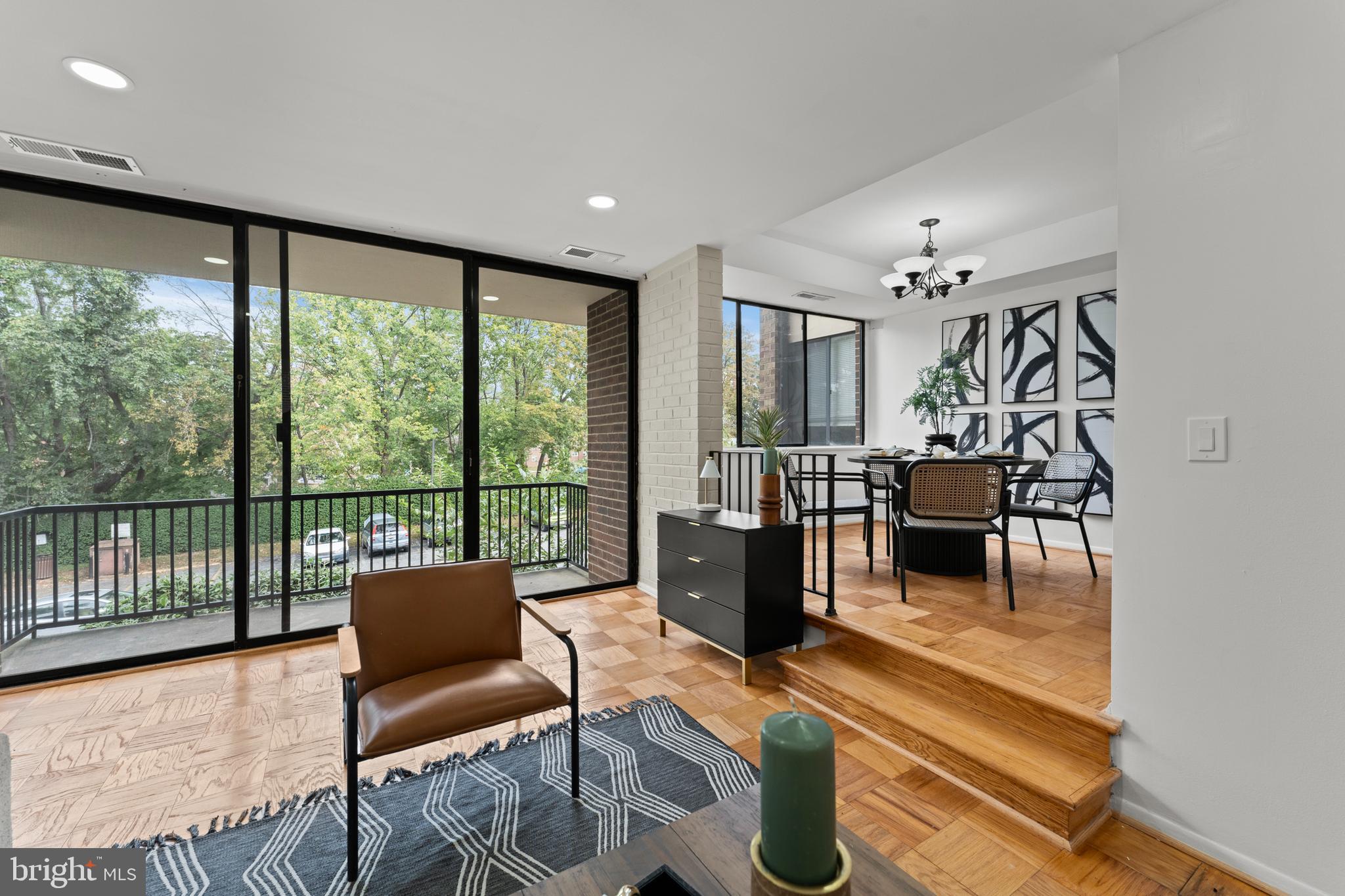 AMERICANA FINMARK - Residential