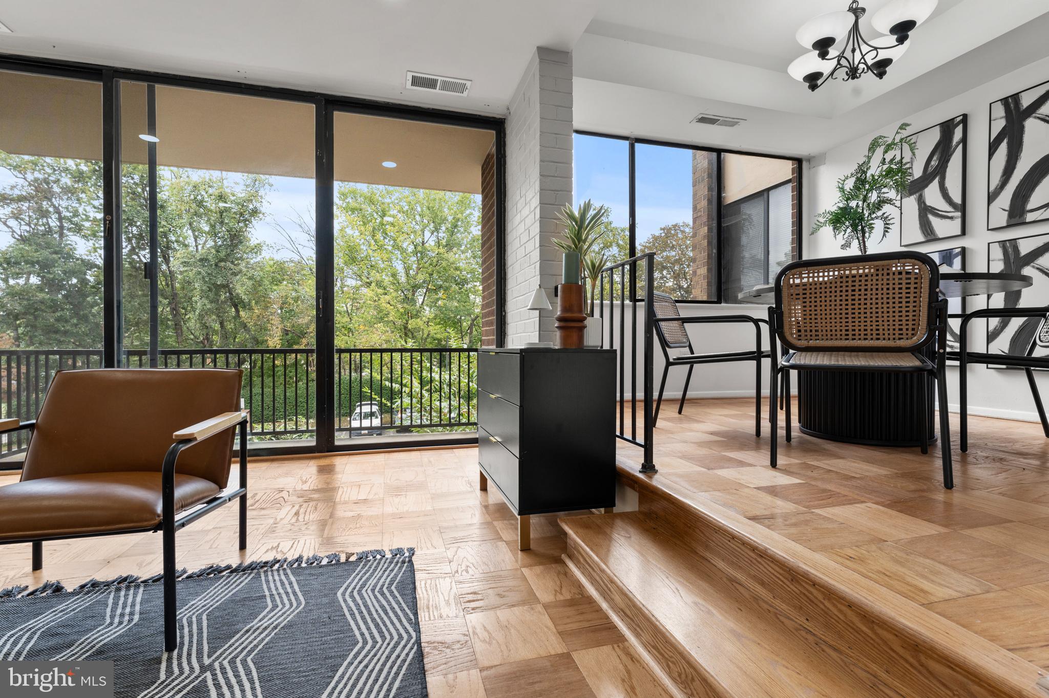 AMERICANA FINMARK - Residential