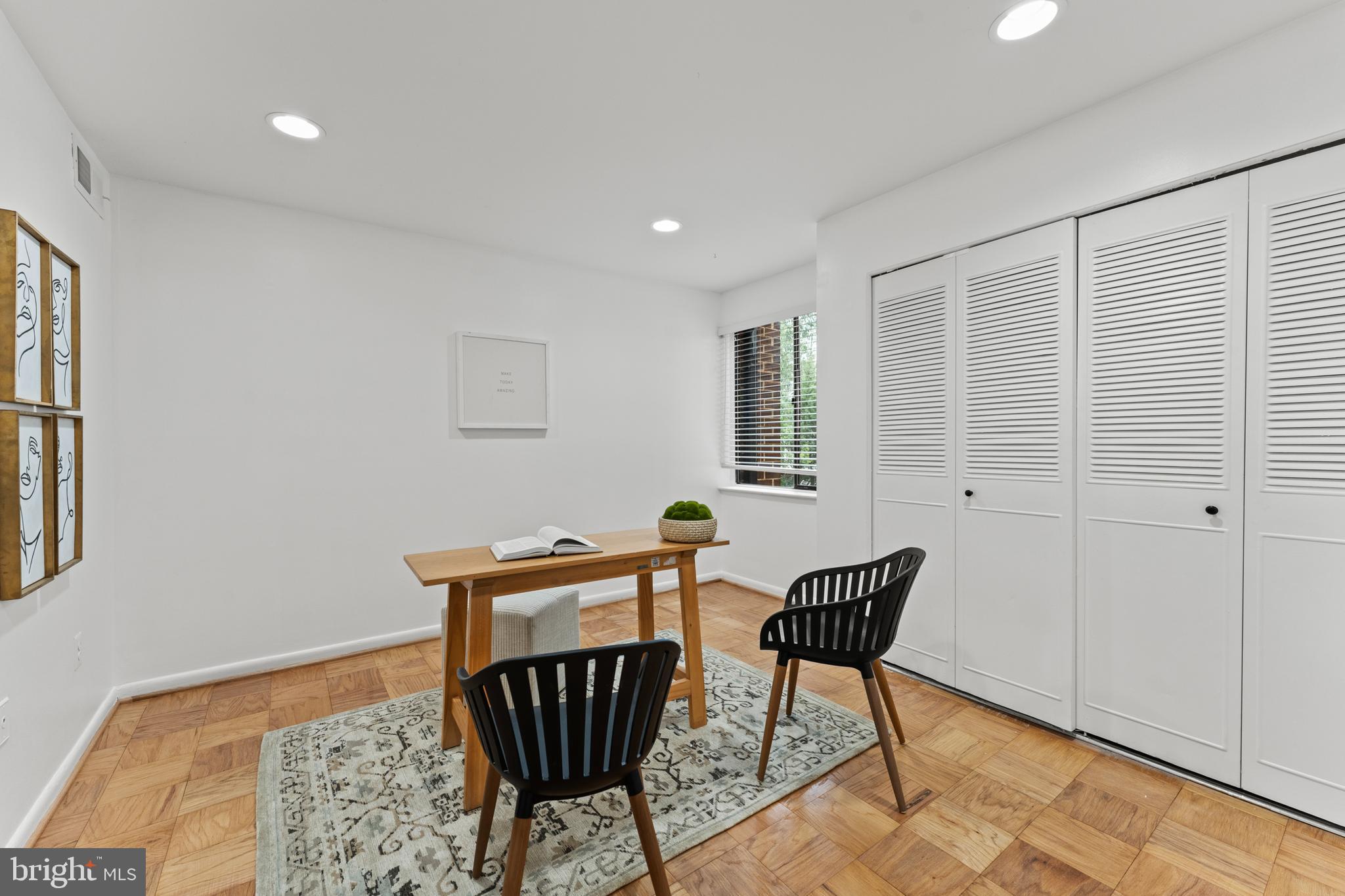 AMERICANA FINMARK - Residential