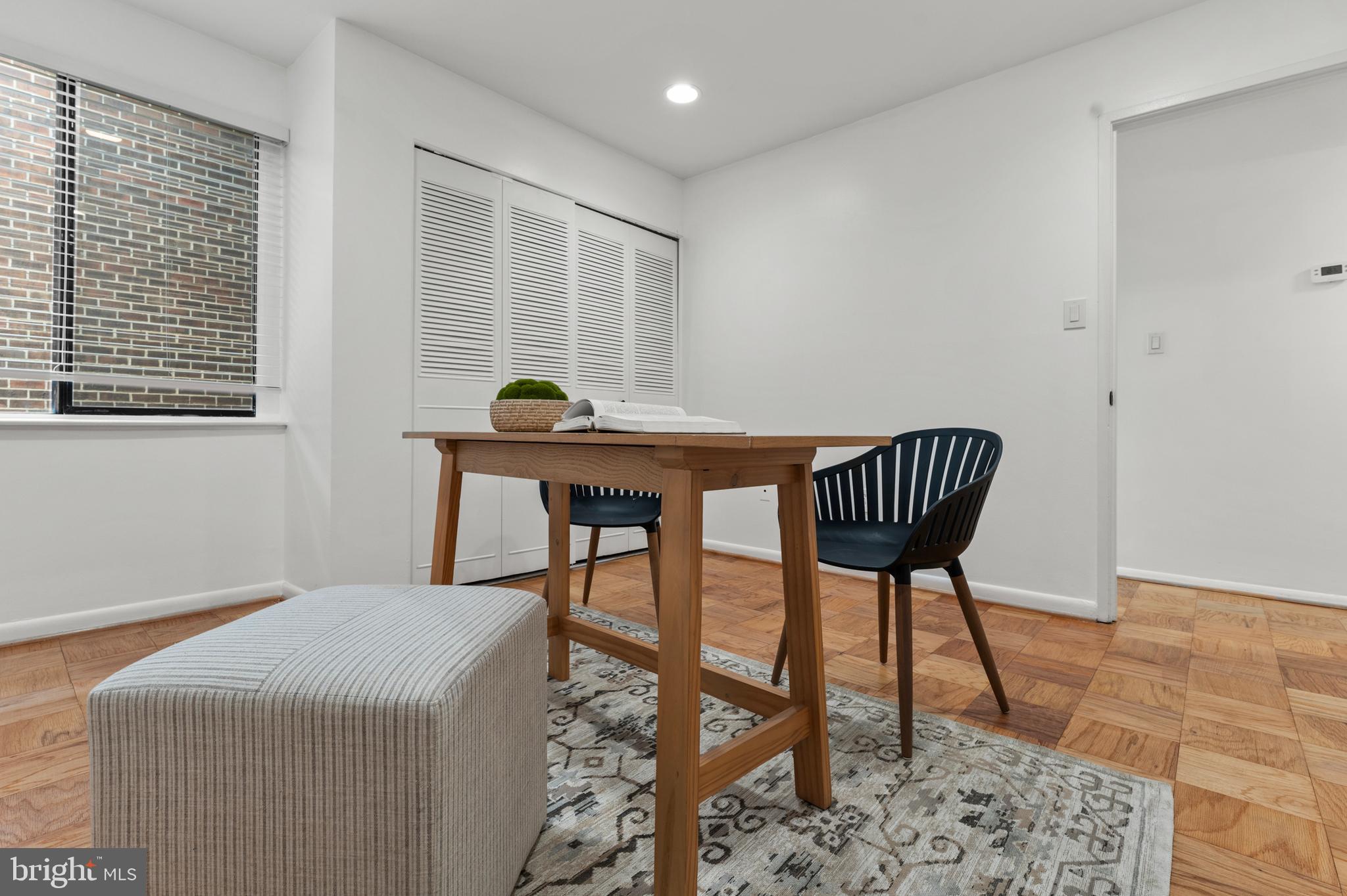 AMERICANA FINMARK - Residential