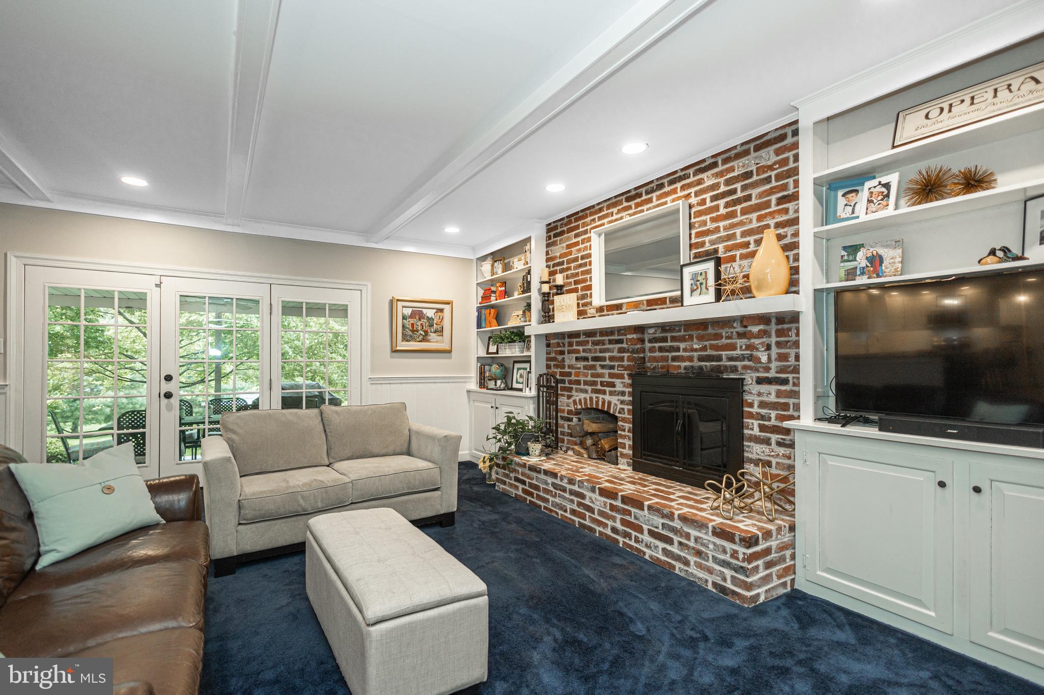 MIRROR LAKE FARMS - Residential