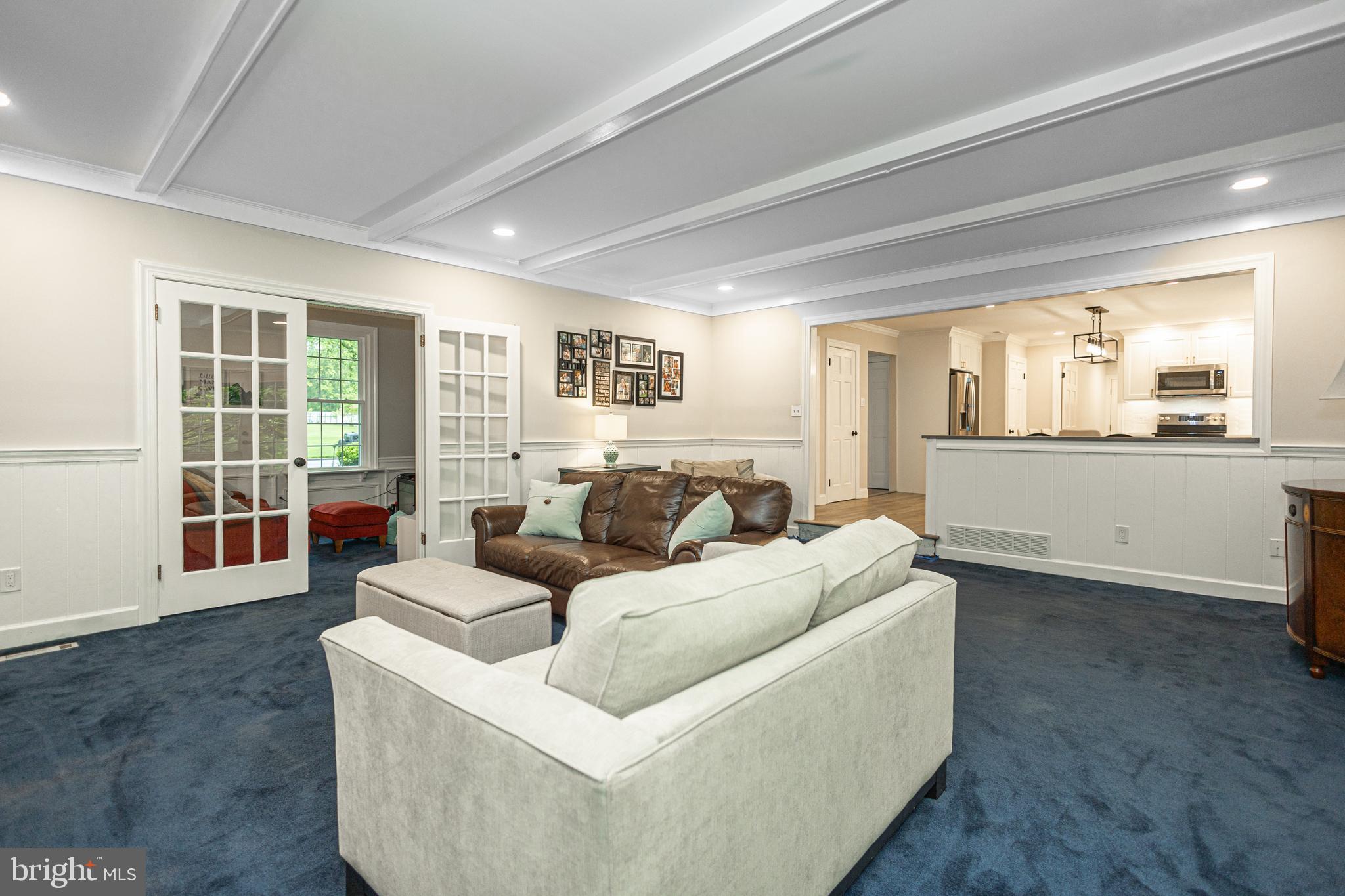 MIRROR LAKE FARMS - Residential