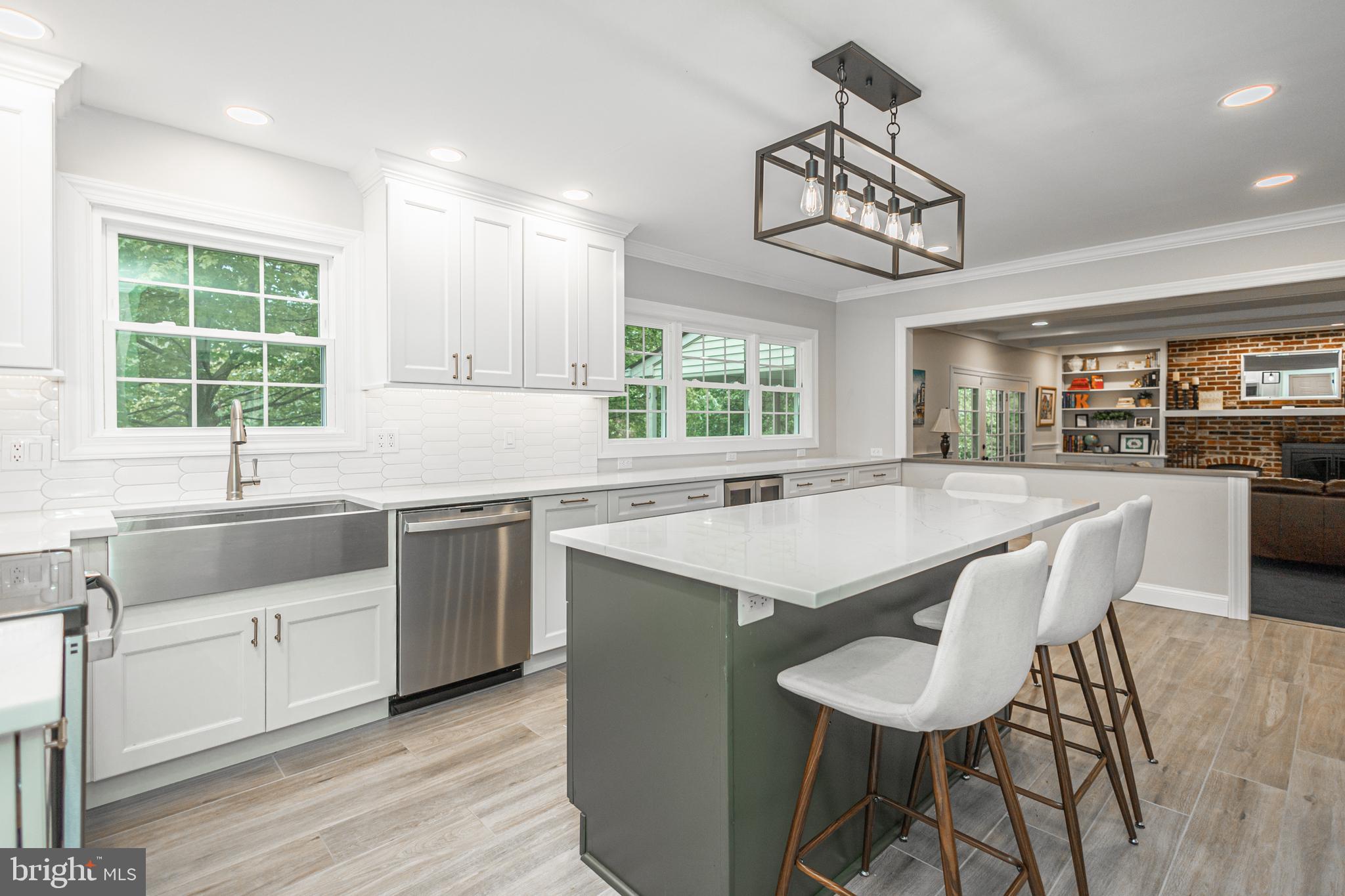 MIRROR LAKE FARMS - Residential