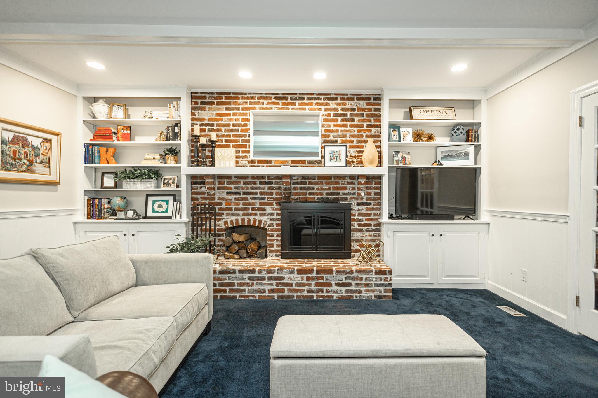 MIRROR LAKE FARMS - Residential