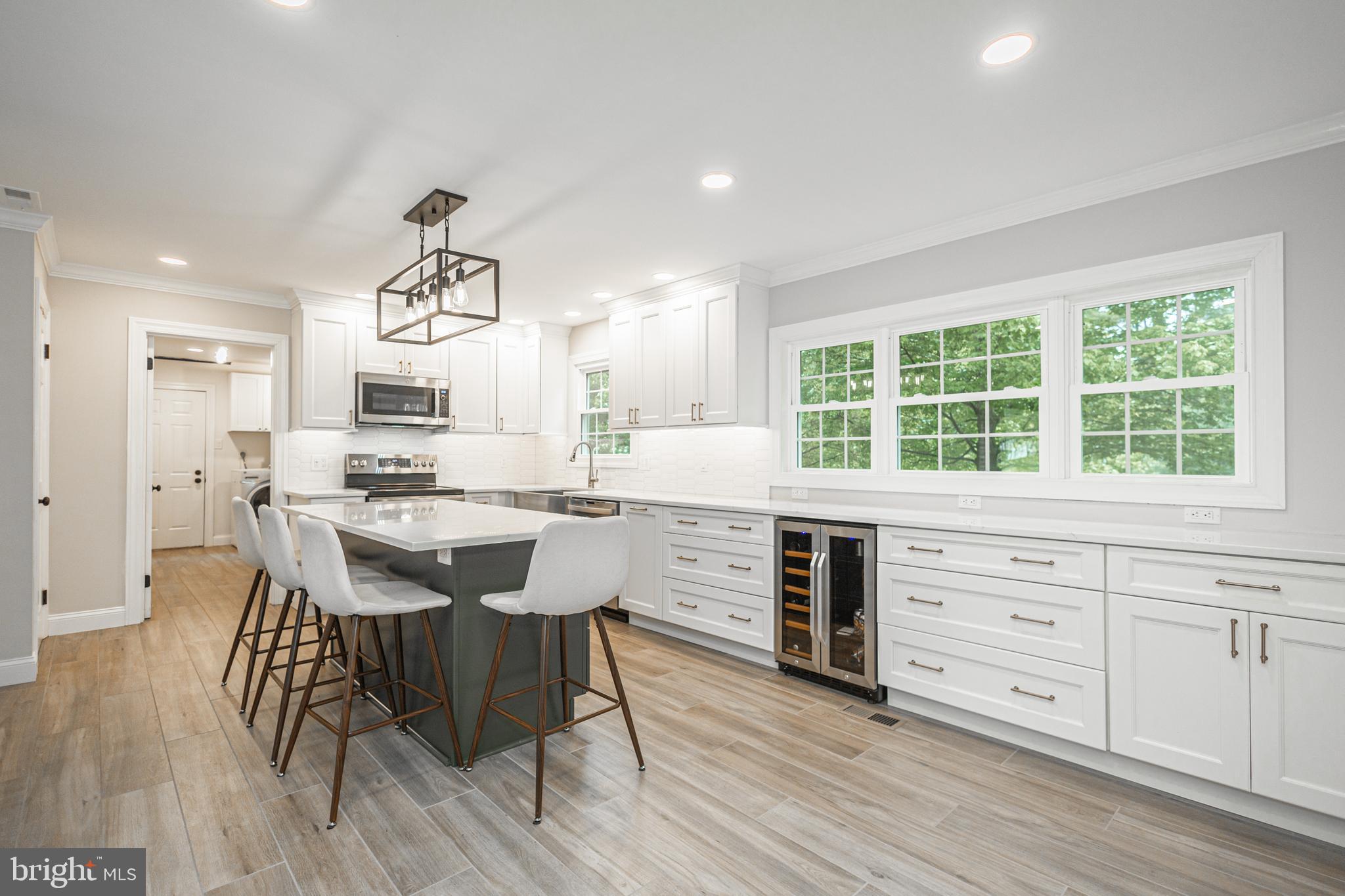 MIRROR LAKE FARMS - Residential