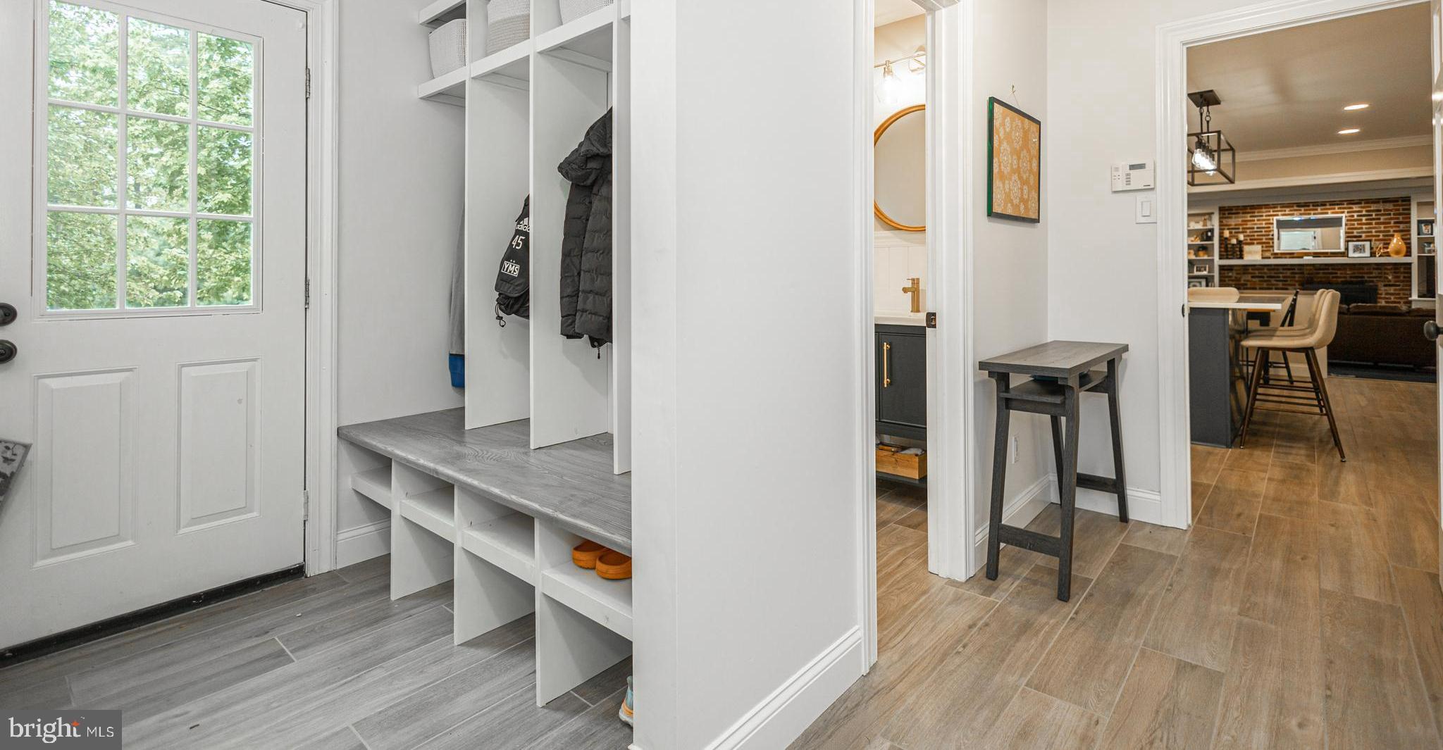 MIRROR LAKE FARMS - Residential